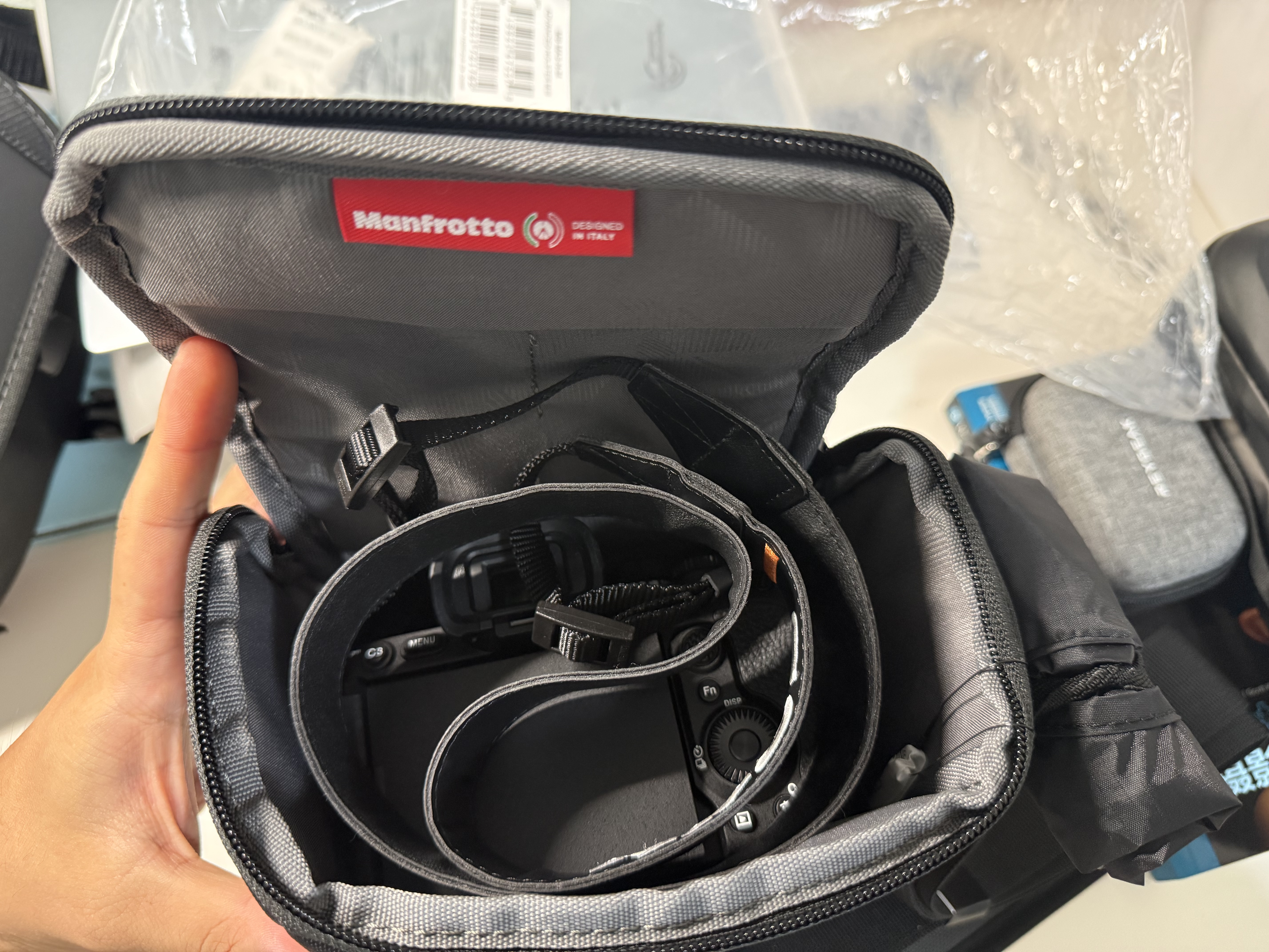 曼富图（Manfrotto）旅拍者中型枪套包旅拍者系列MB MA3-H-M单反微单摄影三角包相机包腰包斜跨 实拍图