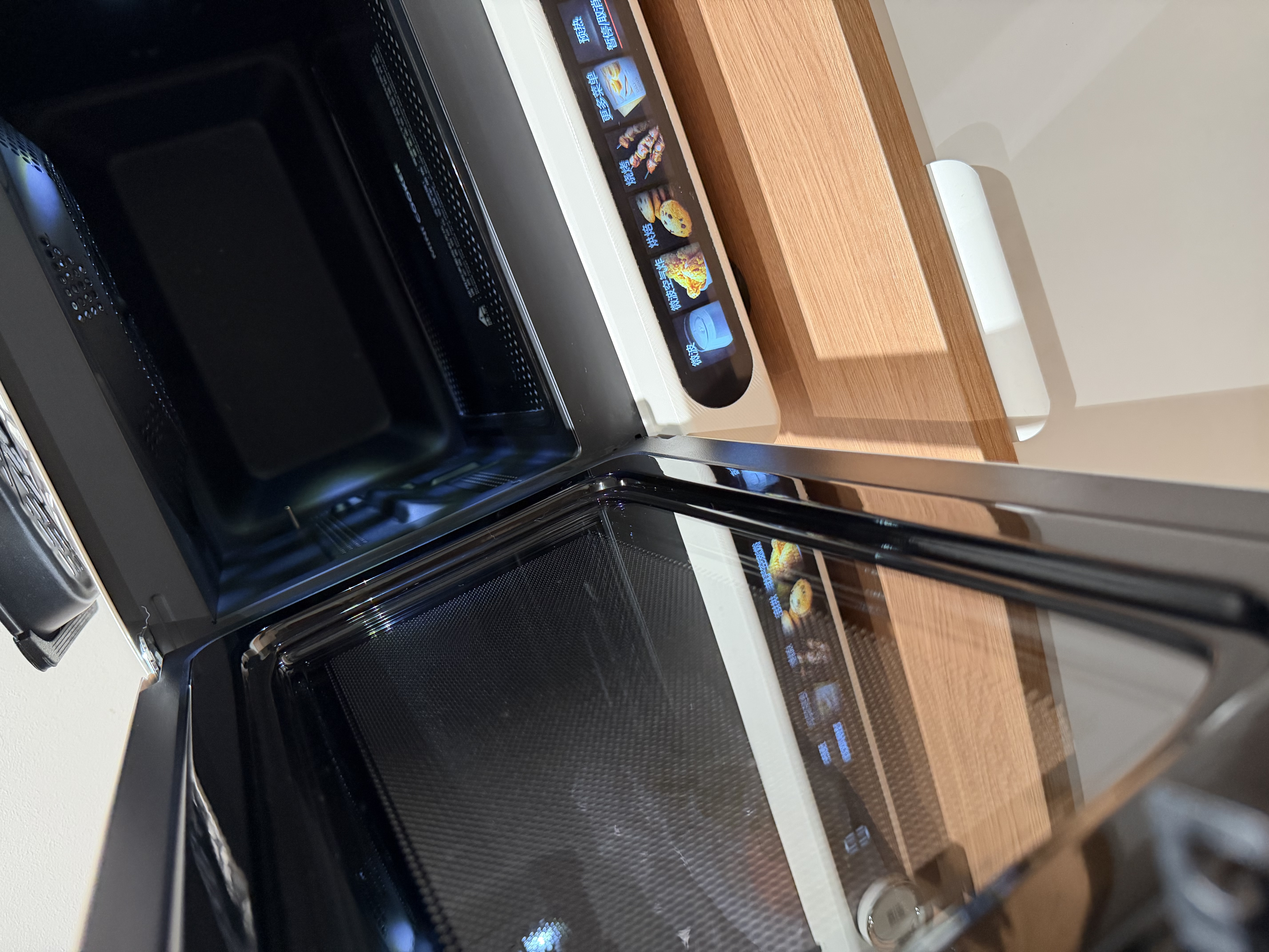 美的（Midea）小滋味2.0微烤炸一体机 彩膜触控变频平板顶部烤管热风微波炉电烤箱空气炸一体2026新款F15 实拍图