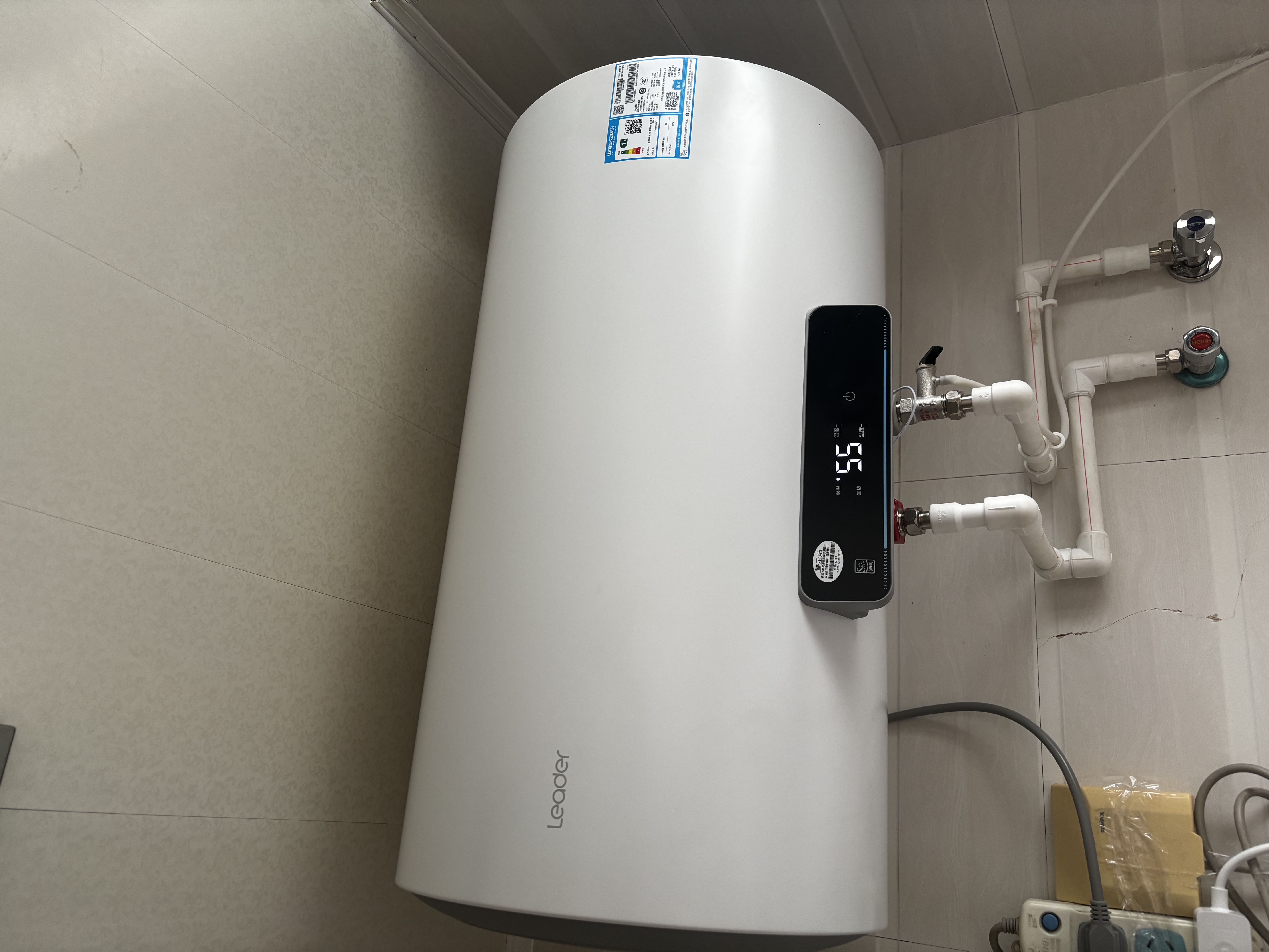 海尔统帅出品【咨询客服领补贴】电热水器家用海尔电热水器60L速热一级能效上门安装 60L 2200W NQ3【黄金尺寸】 实拍图