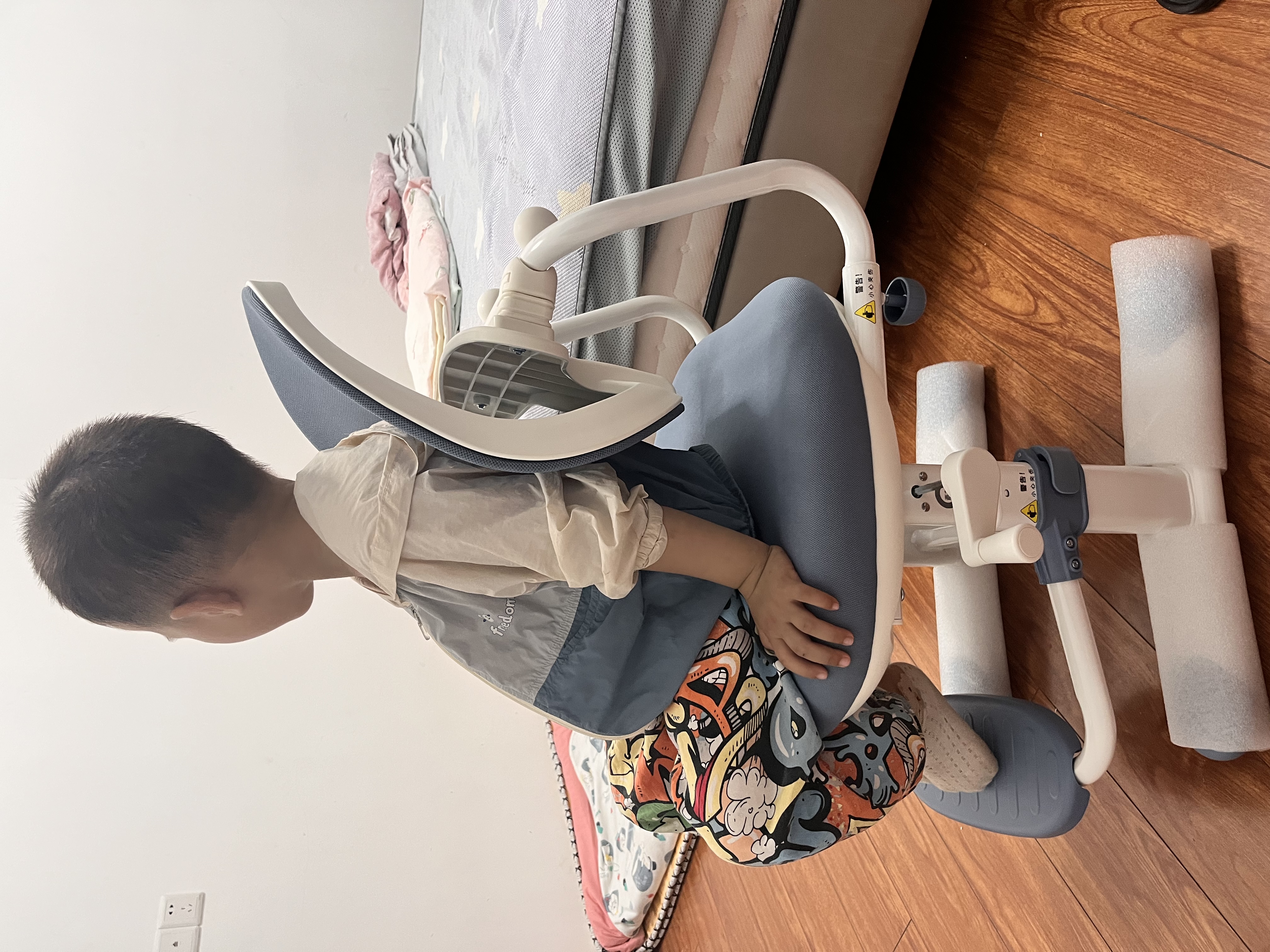 青节儿童学生学习写字书桌餐桌椅凳子可升降调节座椅育英椅2.0 育英椅2.0-标准款-涧石蓝 实拍图