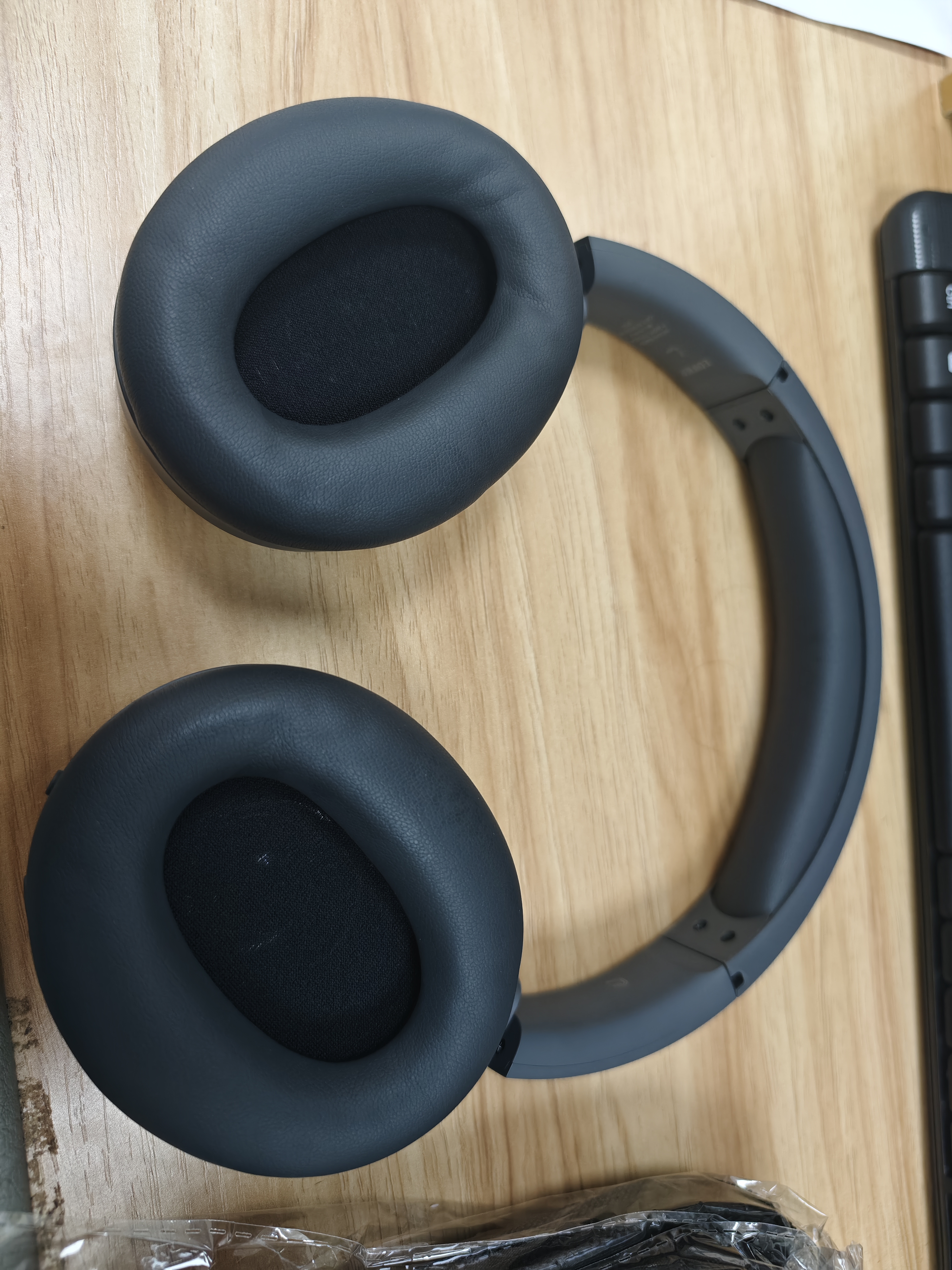 漫步者（EDIFIER）【爆款推荐】W820NB双金标主动降噪无线头戴式蓝牙耳机游戏音乐运动学生网课耳麦适用于安卓苹果 【升级版】雅典灰+黑色耳机包 实拍图