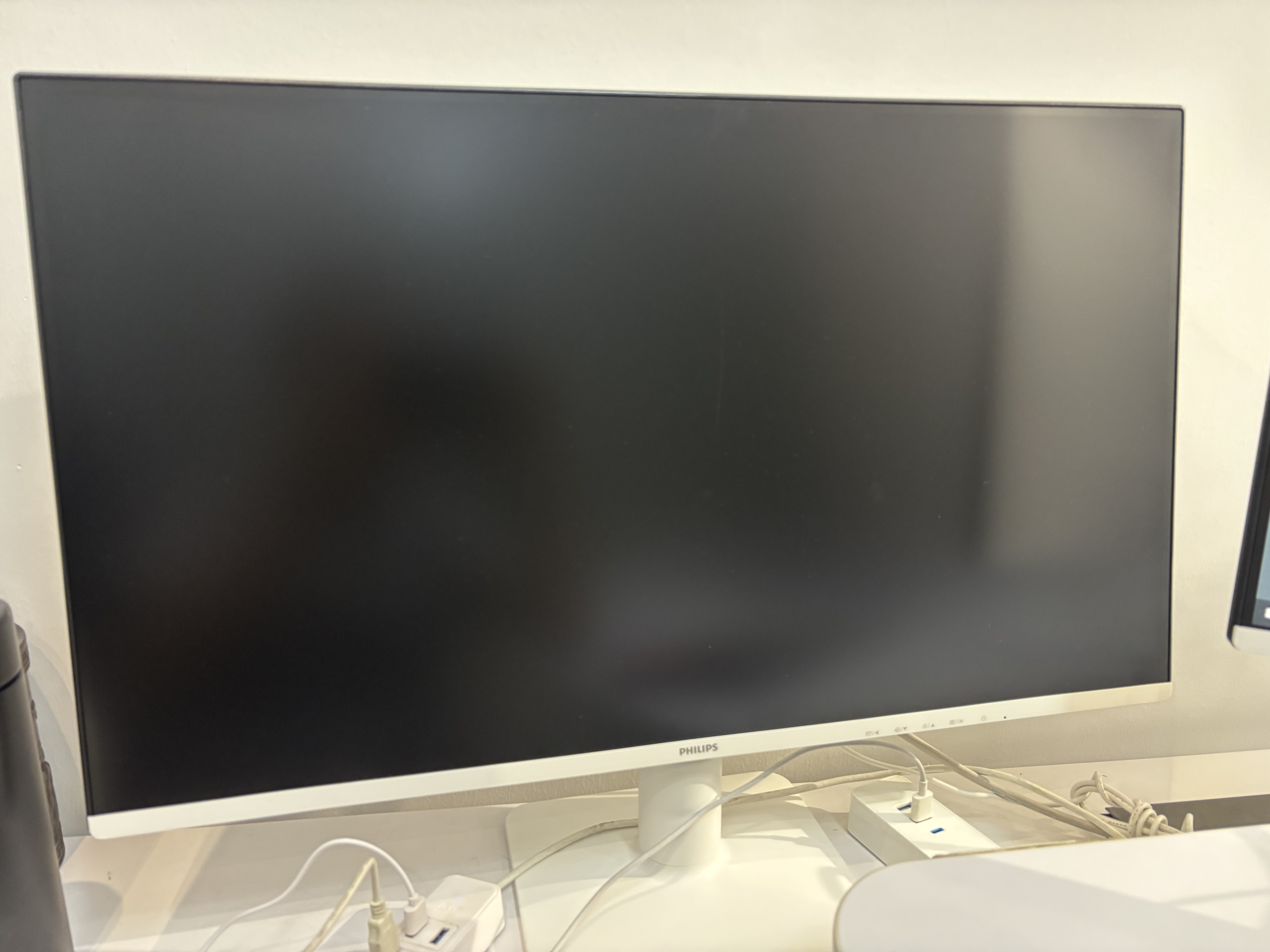飞利浦（PHILIPS）27英寸IPS 120Hz 全高清低蓝光节能认证 四边微边框 HDMI/VGA 商用办公台式机电脑显示屏幕显示器 27E2N2100W 实拍图