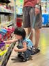 爱宝适儿童防走失牵引绳宝宝防丢失背包手环防丢遛娃两用蓝色狮子 M512 实拍图