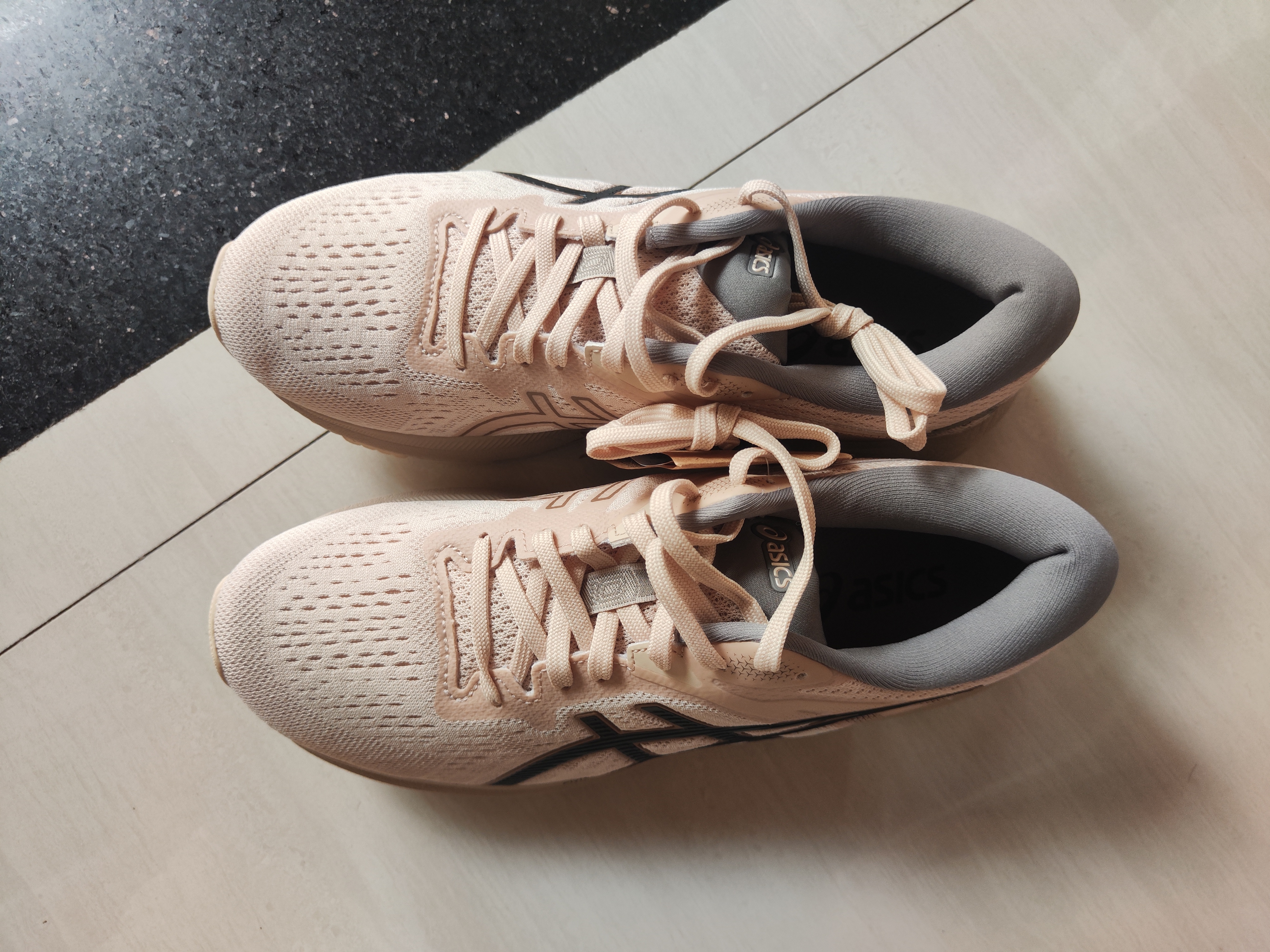 亚瑟士ASICS男子稳定支撑跑鞋 GT-1000 10 棕色/黑色39.5 实拍图