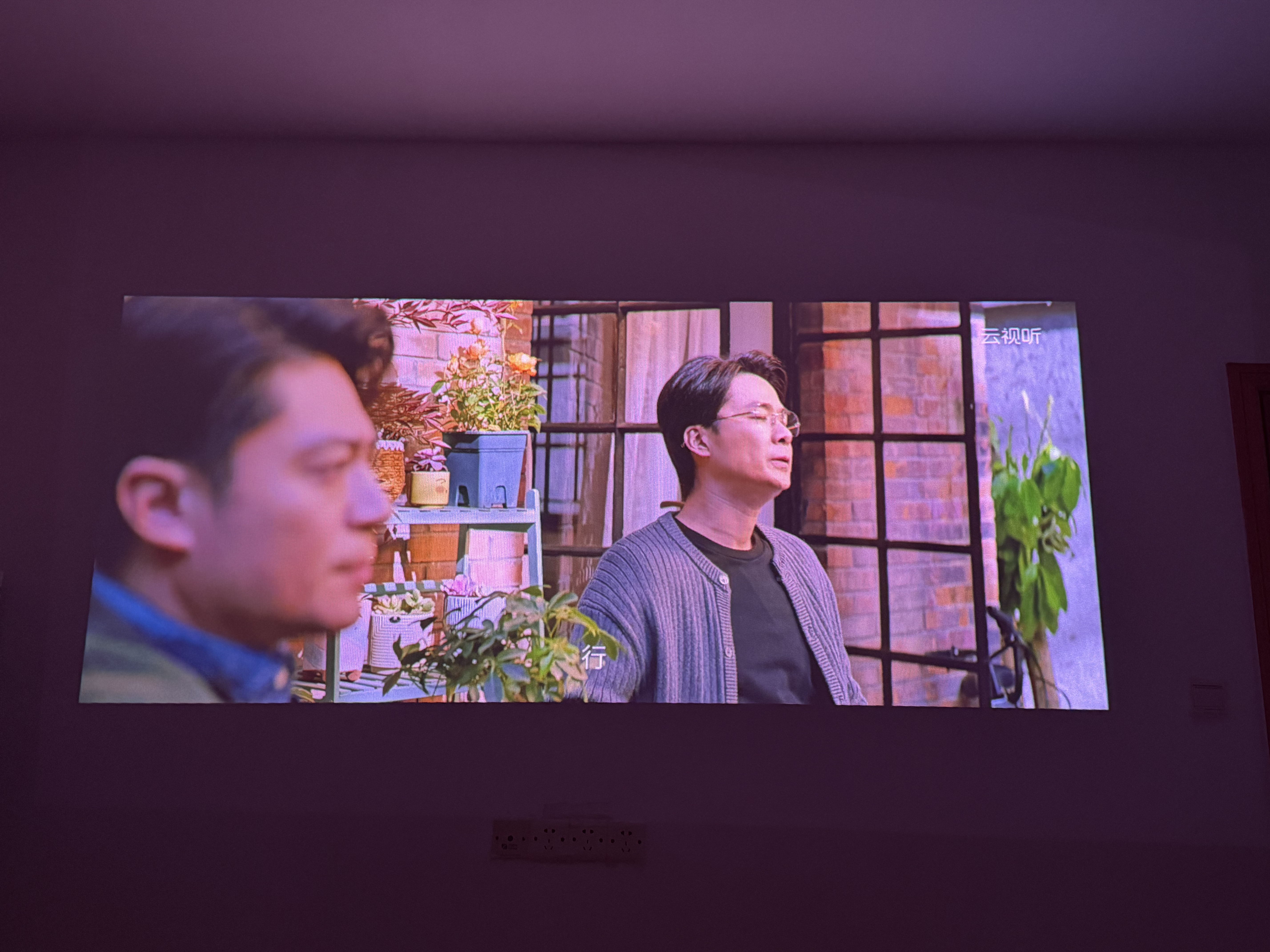 极米（XGIMI）Z6X Pro 三色激光旗舰版 1200CVIA 家用投影仪 轻薄智能投影机高清一体式云台2年质保国家补贴 实拍图