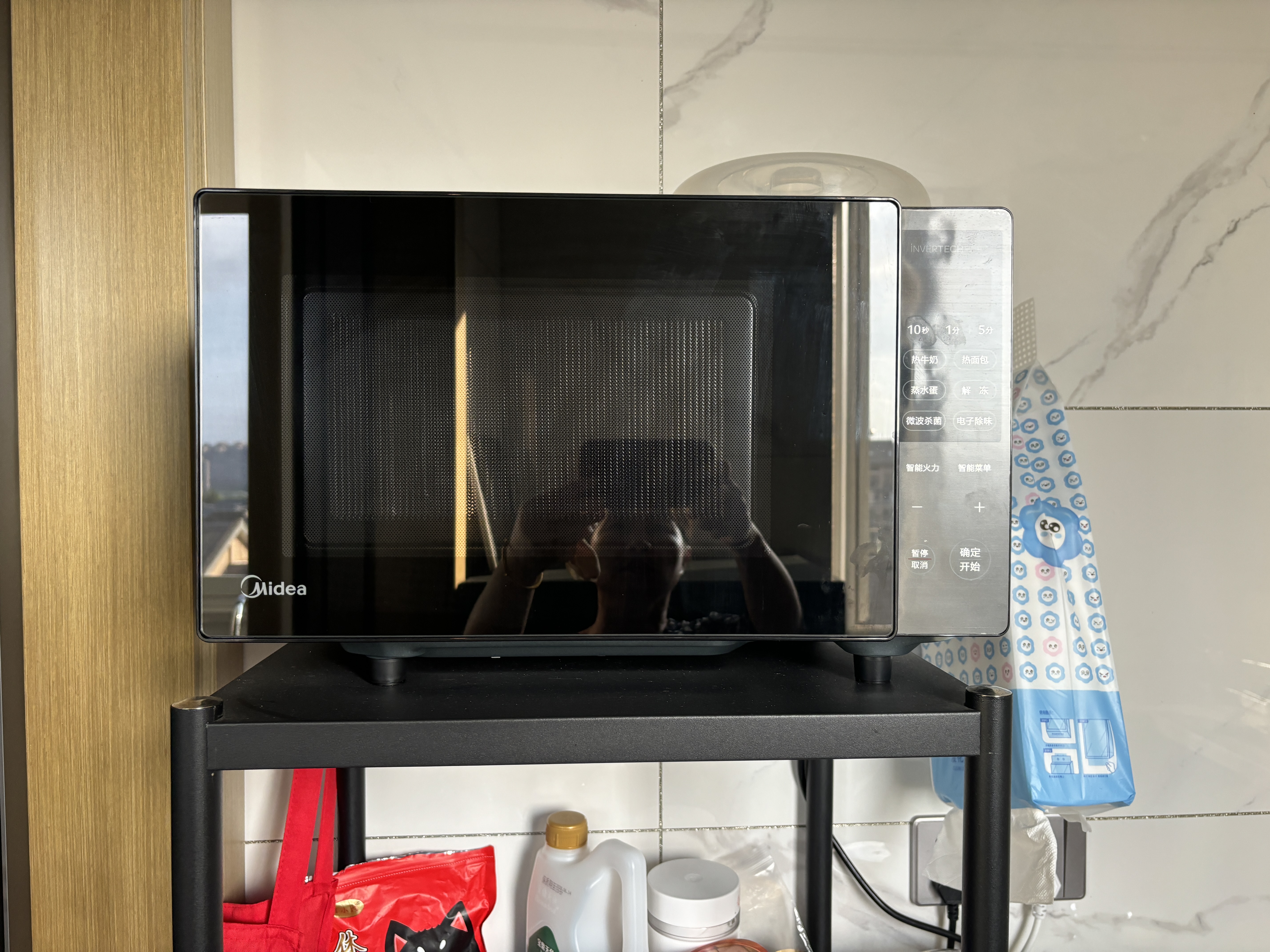 美的（Midea）家用一级能效变频微波炉800W速热省电 12项智能菜单 钻石背板易洁PM20M3 实拍图