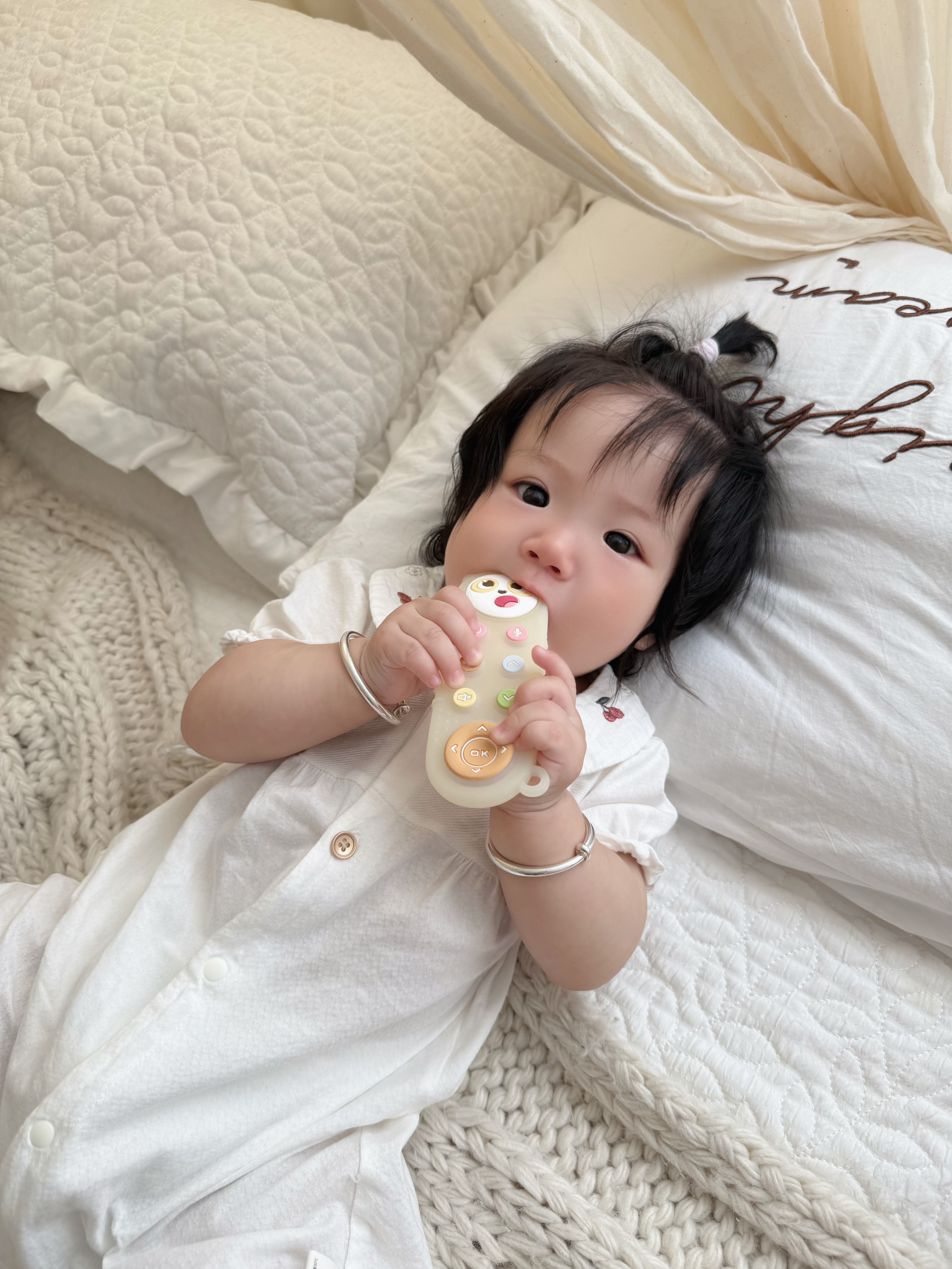 葆氏婴幼儿牙胶食品级遥控器宝宝牙咬胶磨牙棒儿童硅胶手摇铃玩具 实拍图