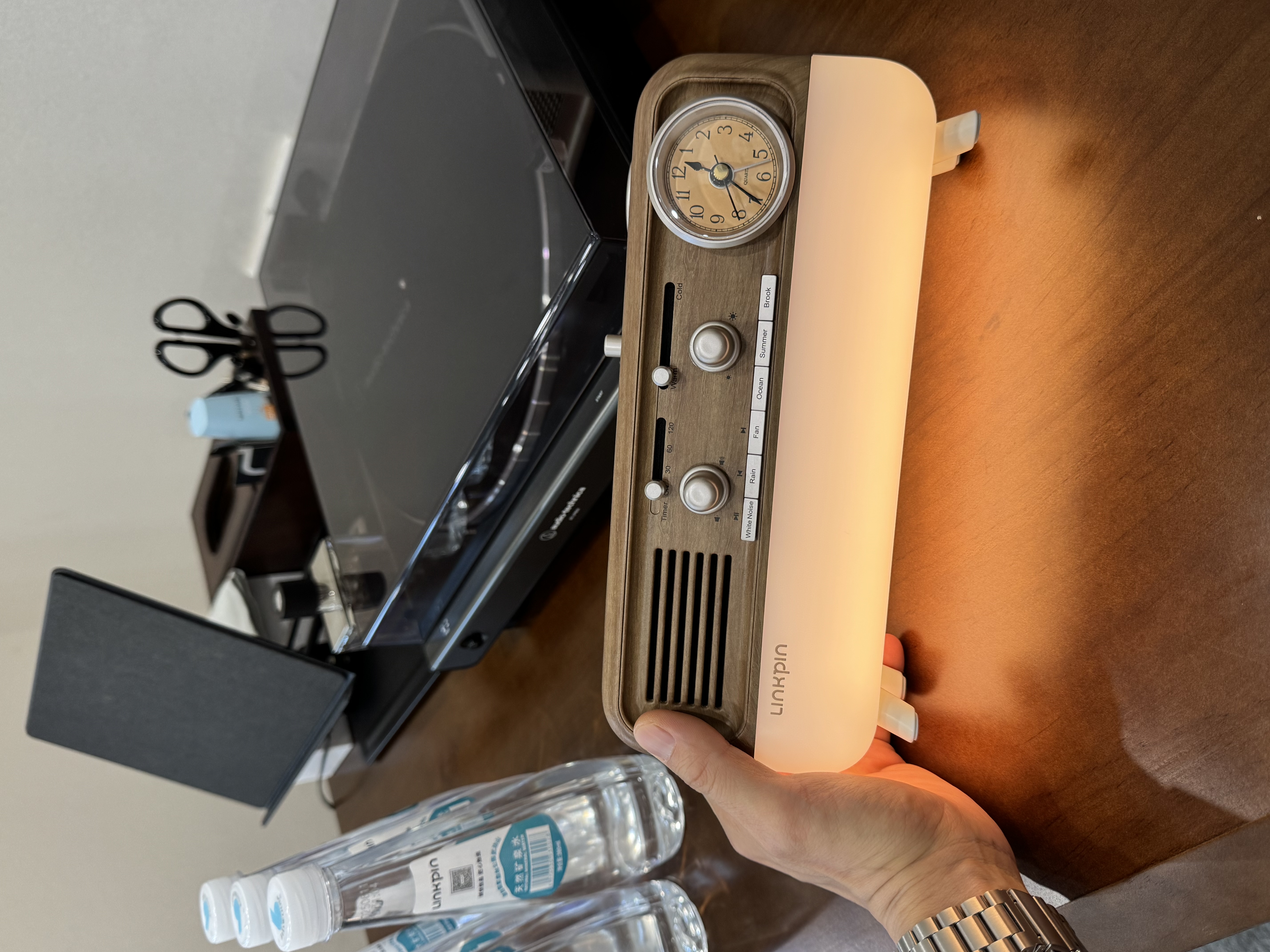 LINKPIN白噪音助眠仪复古蓝牙音响睡眠音箱家居摆件床头氛围感桌面闹钟夜灯减压舒缓解压生日礼物蓝牙音箱 【插电款】经典木纹-热销款 实拍图