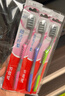 高露洁（Colgate）牙刷软毛细毛护龈成人牙刷独立装12支家庭装颜色随机 实拍图