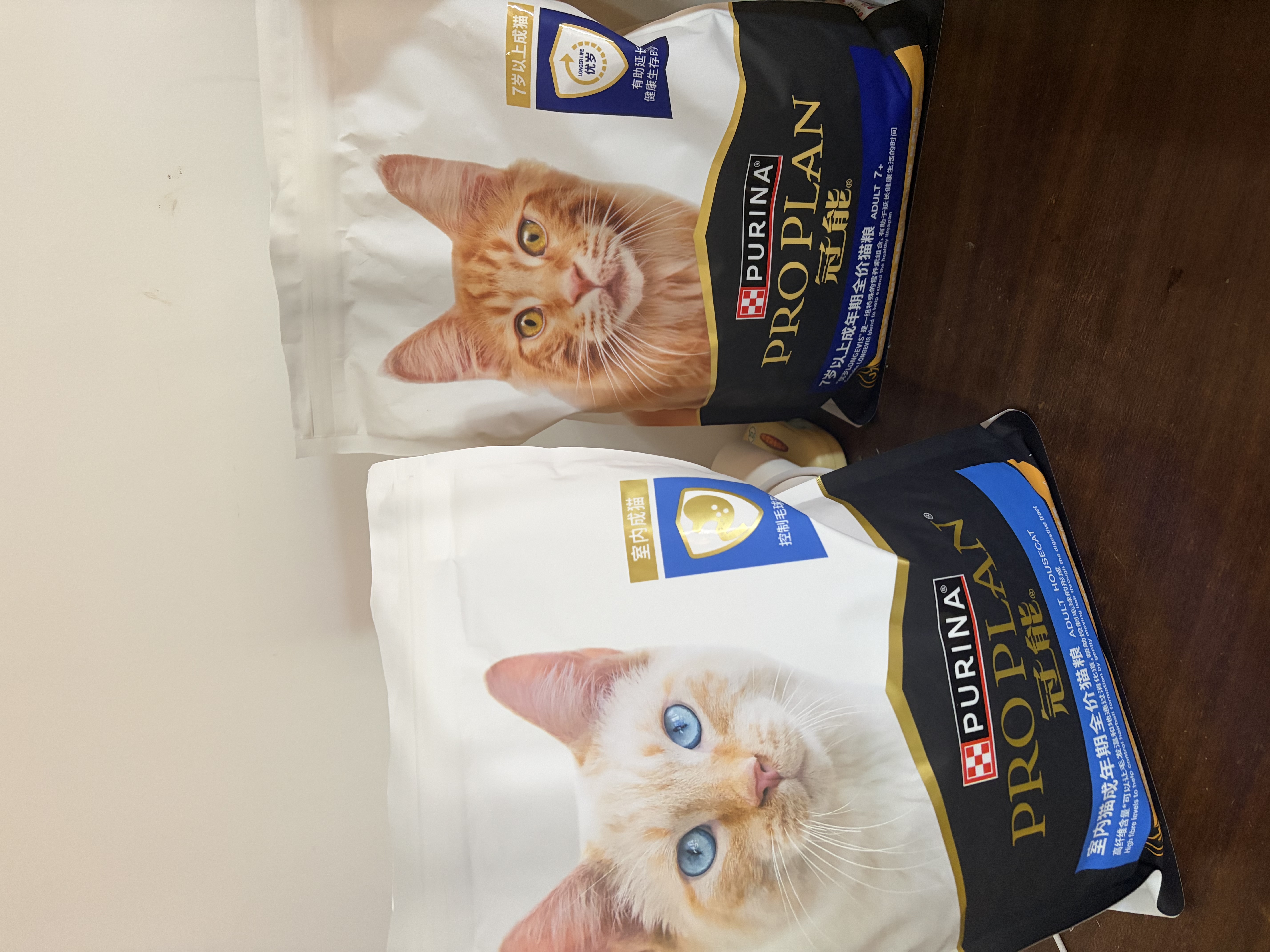 冠能猫粮室内成猫猫粮2.5kg 全价猫粮 添加膳食纤维 控制毛球 实拍图