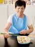 葆氏老人围兜吃饭围嘴一次性成人饭兜老年人口水巾无纺布防水防油大号 实拍图