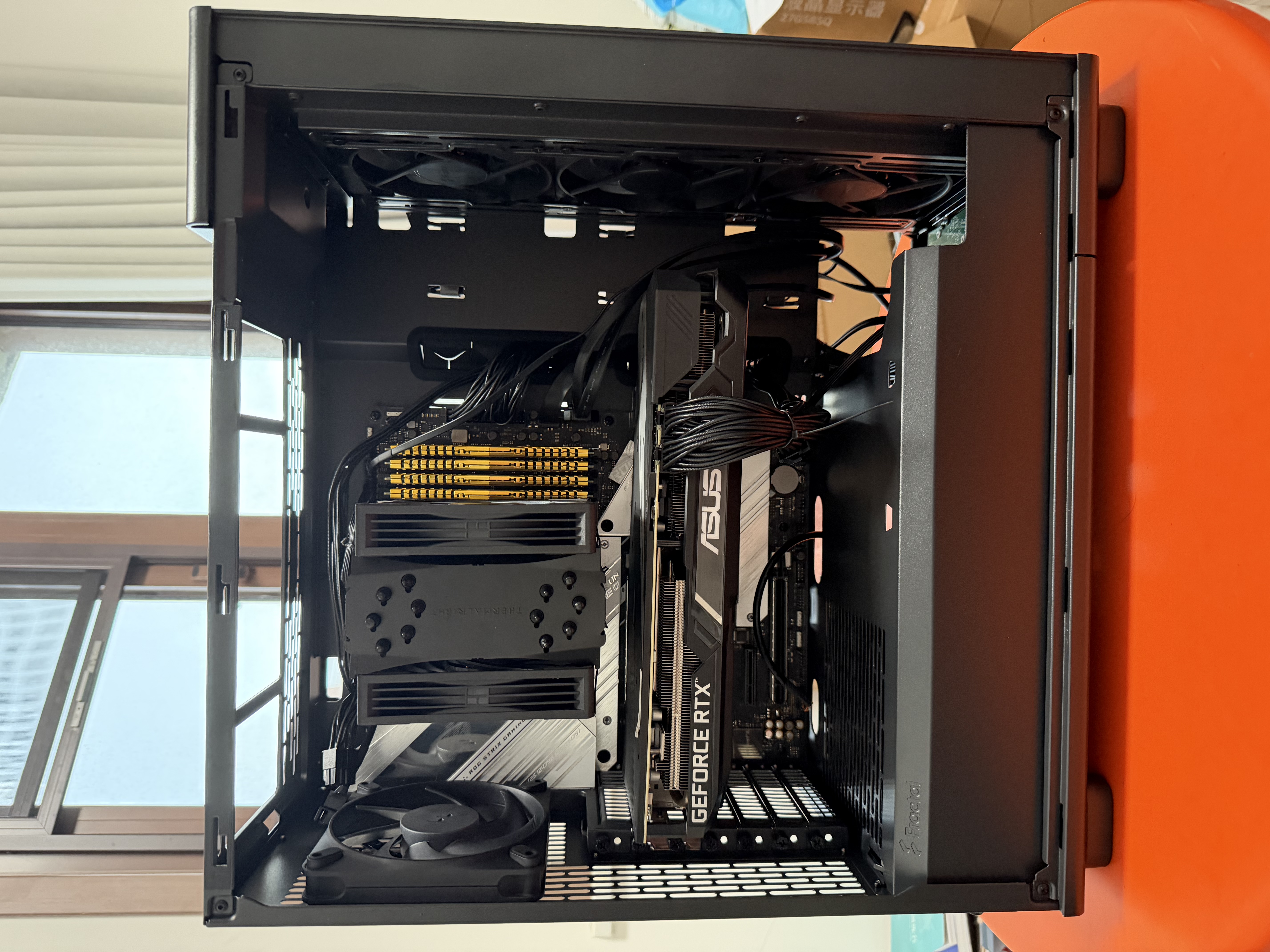 航嘉（Huntkey）重火力AX850P三叉戟氮化镓白金牌850W电脑主机电源黑（80PLUS白金全模/7年质保/ATX3.1/PCIe5.1） 实拍图