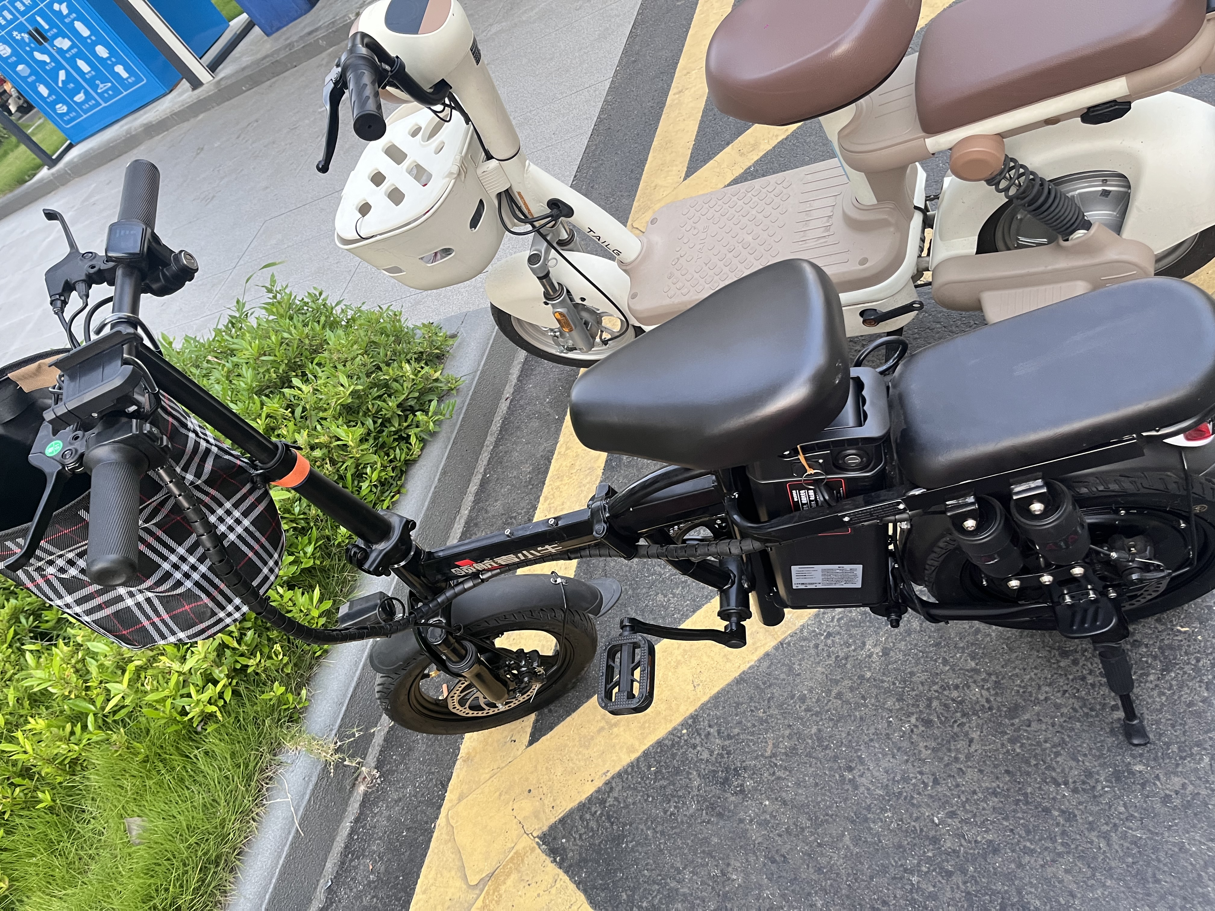 领航者小牛折叠电动车代驾专用超长续航新国标自行车成人小型电瓶单车锂电池 旗舰版-12重减震-纯电续航约60KM 实拍图