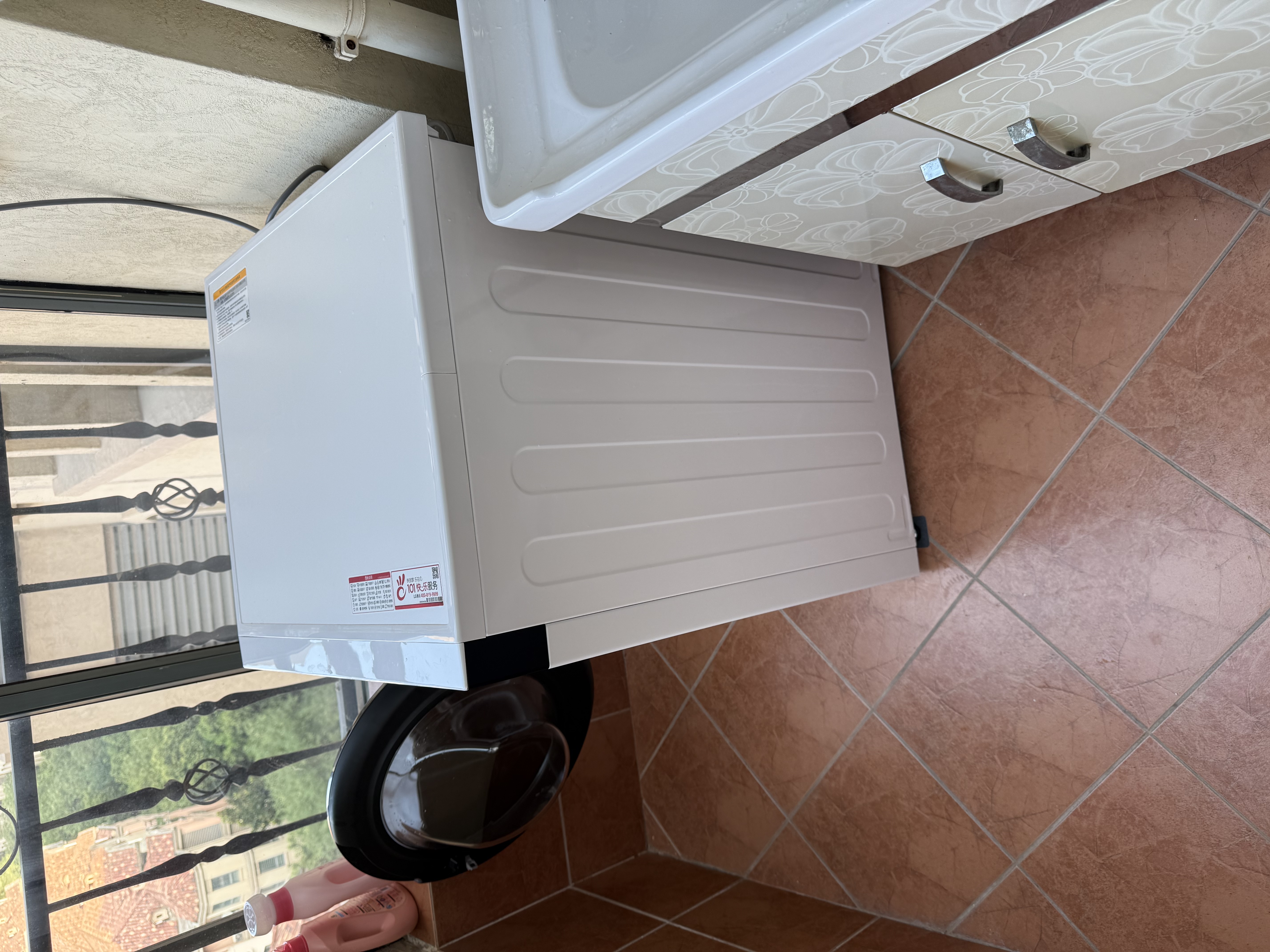 LG觅境X400 12KG滚筒全自动洗衣机 家用大容量 1.2高洗净比 360°速净喷淋FW12X4WC2 实拍图