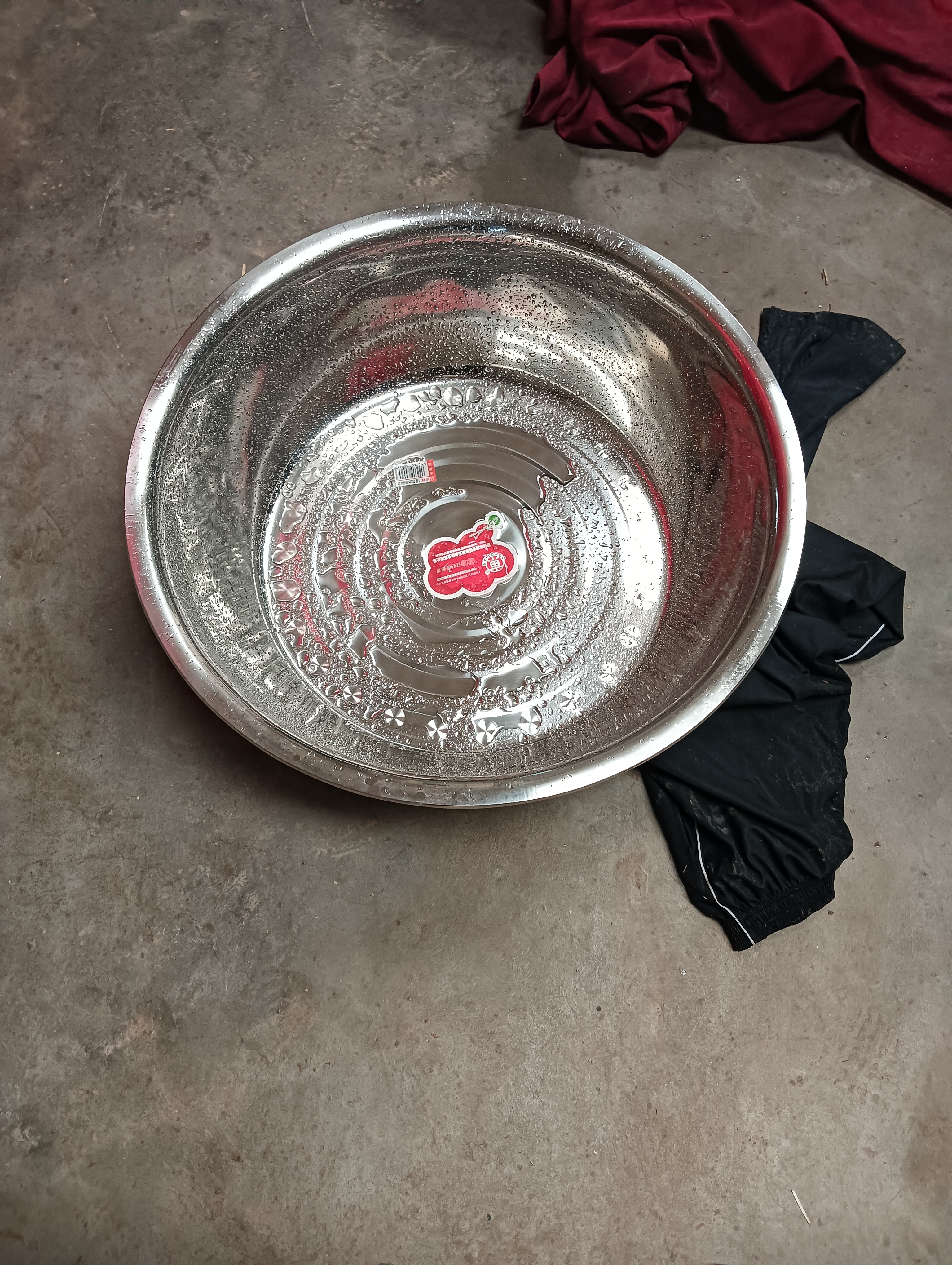 不锈钢盆厨房洗米盆洗菜盆商用大号圆形盆洗脚盆和面盆洗澡盆 特厚 70*cm不锈钢盆 1个 实拍图