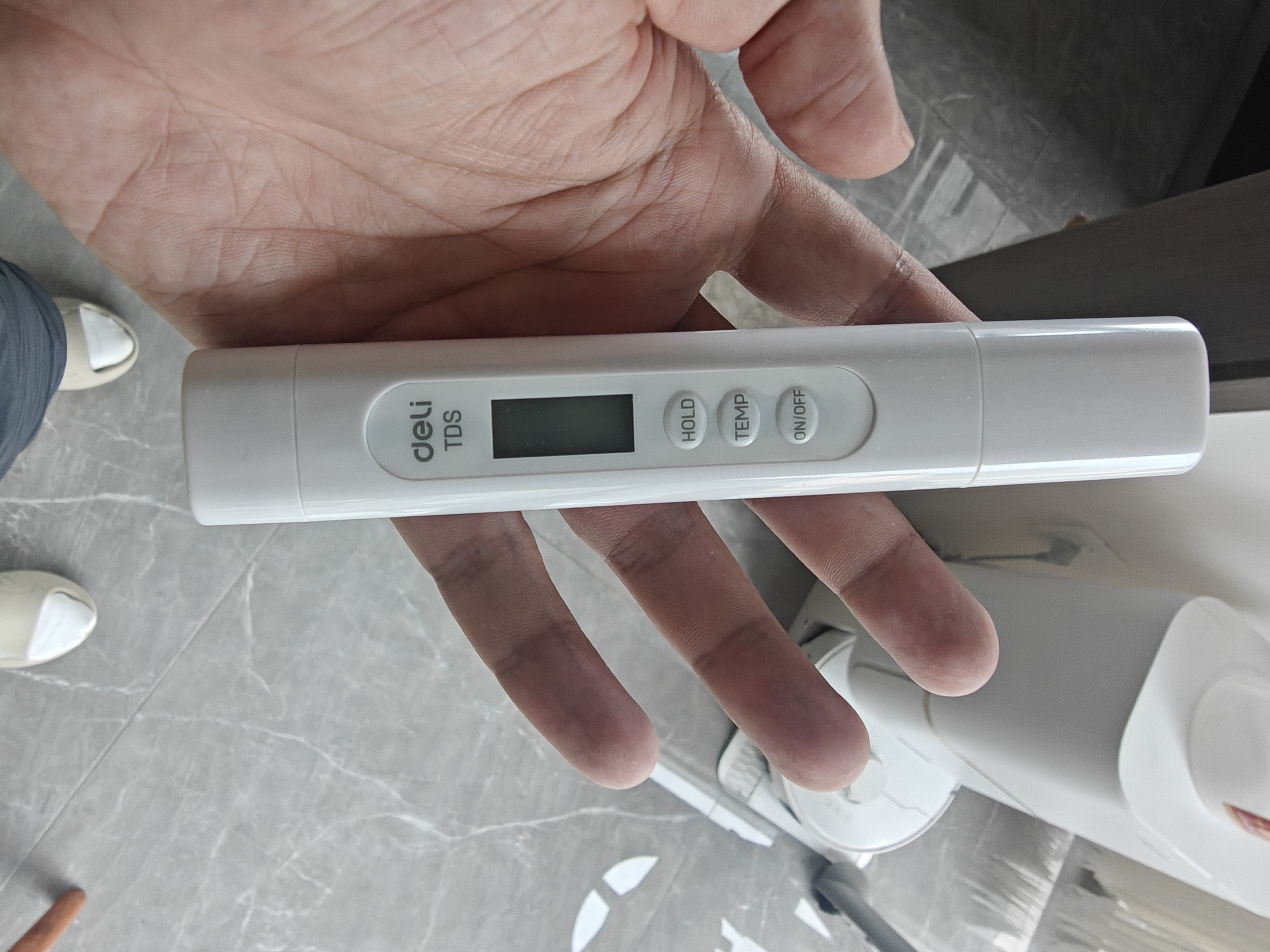 得力（deli）TDS水质检测笔高灵敏度测水笔水温数显家用自来水纯净水检测仪器 实拍图