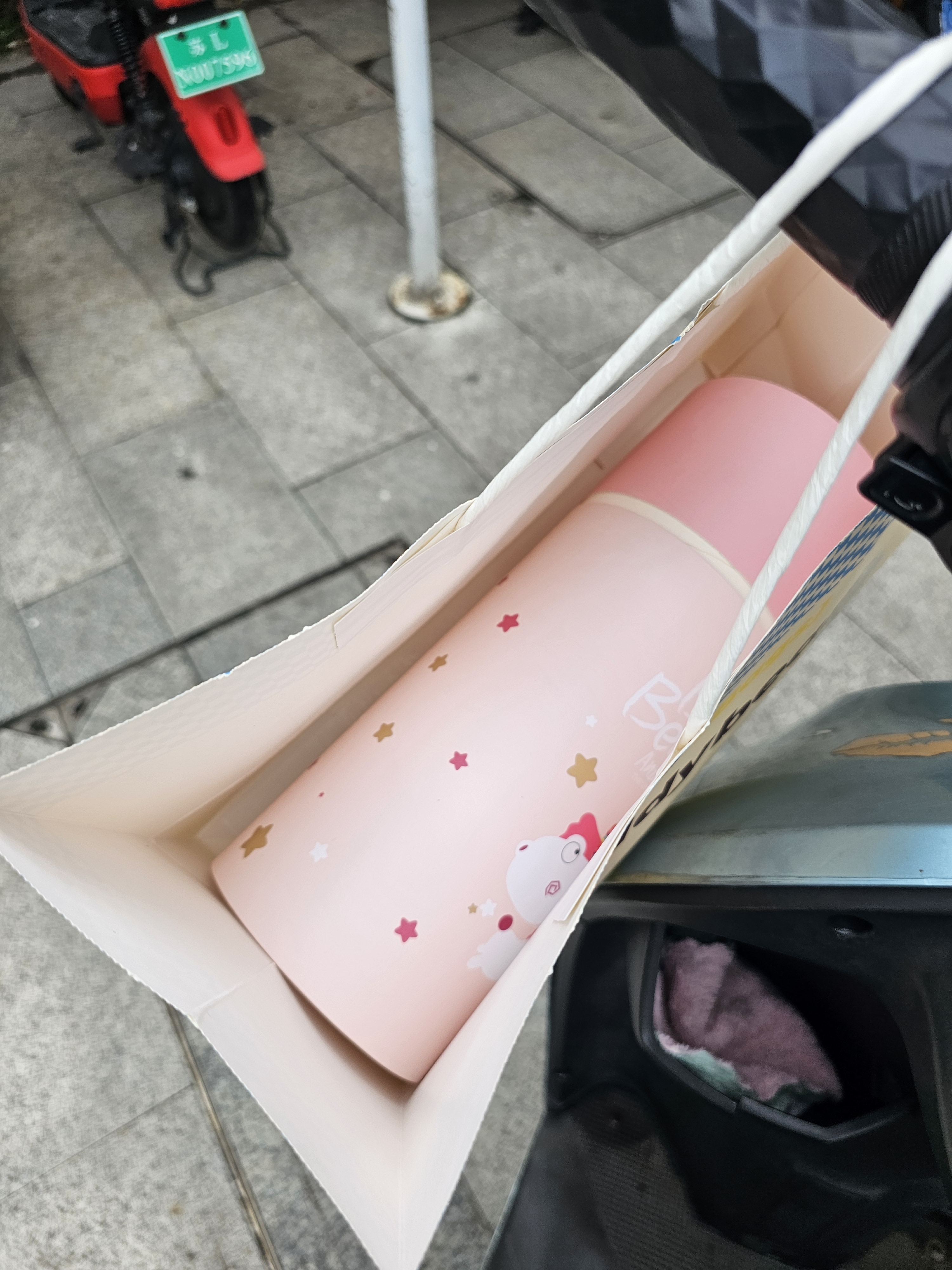 杯具熊（BEDDYBEAR）保温杯水杯儿童6-12岁上学专用双饮保温壶保冷男女宝宝学生杯子 复古独角兽-两盖600ml 实拍图