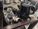 美的（Midea）煮茶器 全自动手柄上水电热水壶304不锈钢茶台一体0.7L电茶炉电水壶烧水壶电茶盘C12 实拍图