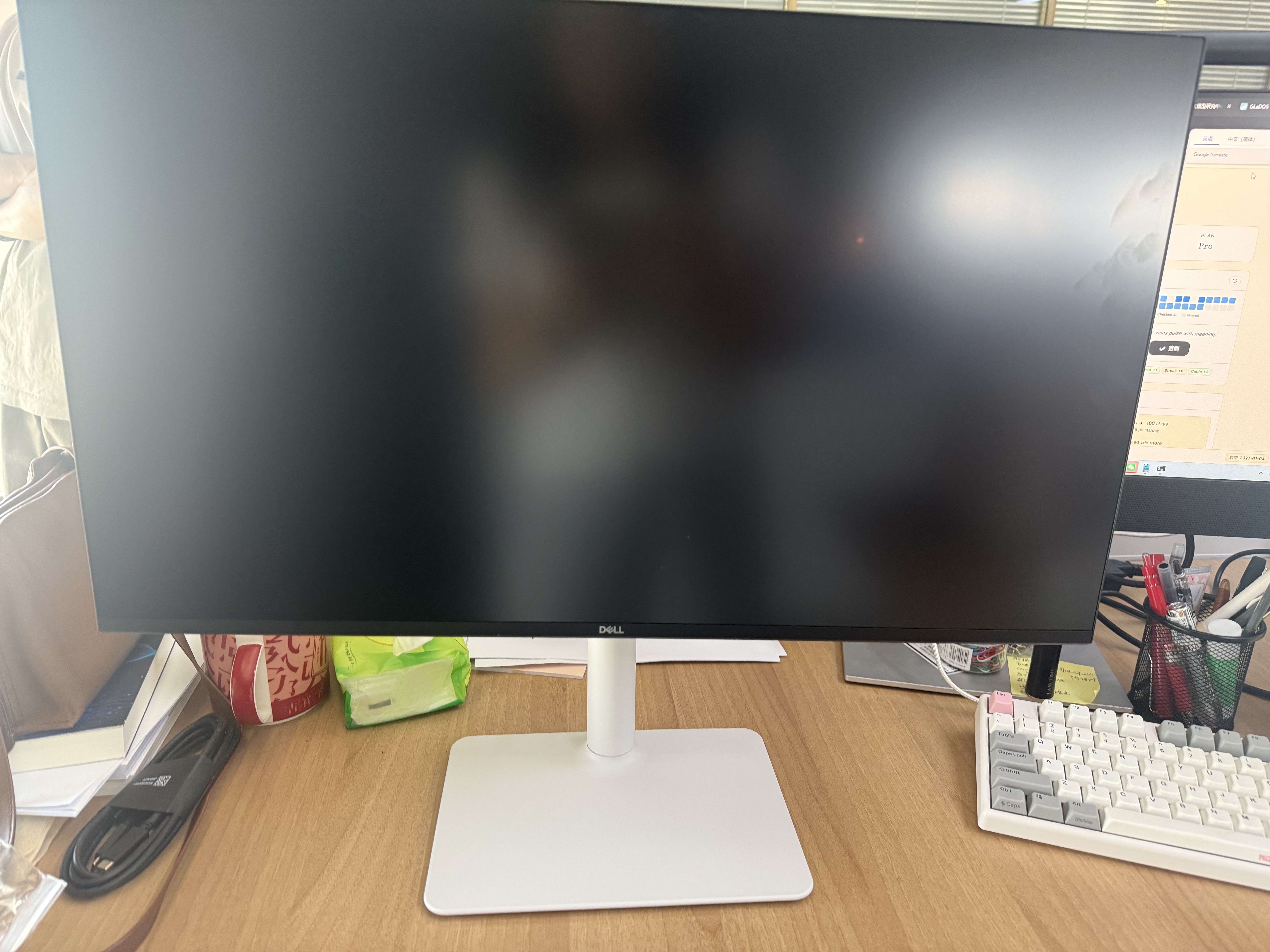 戴尔（DELL）27英寸 4K显示器 IPS面板 120Hz高刷 Type-C 65W 硬件防蓝光 1500:1 办公娱乐显示屏 S2725QC 实拍图