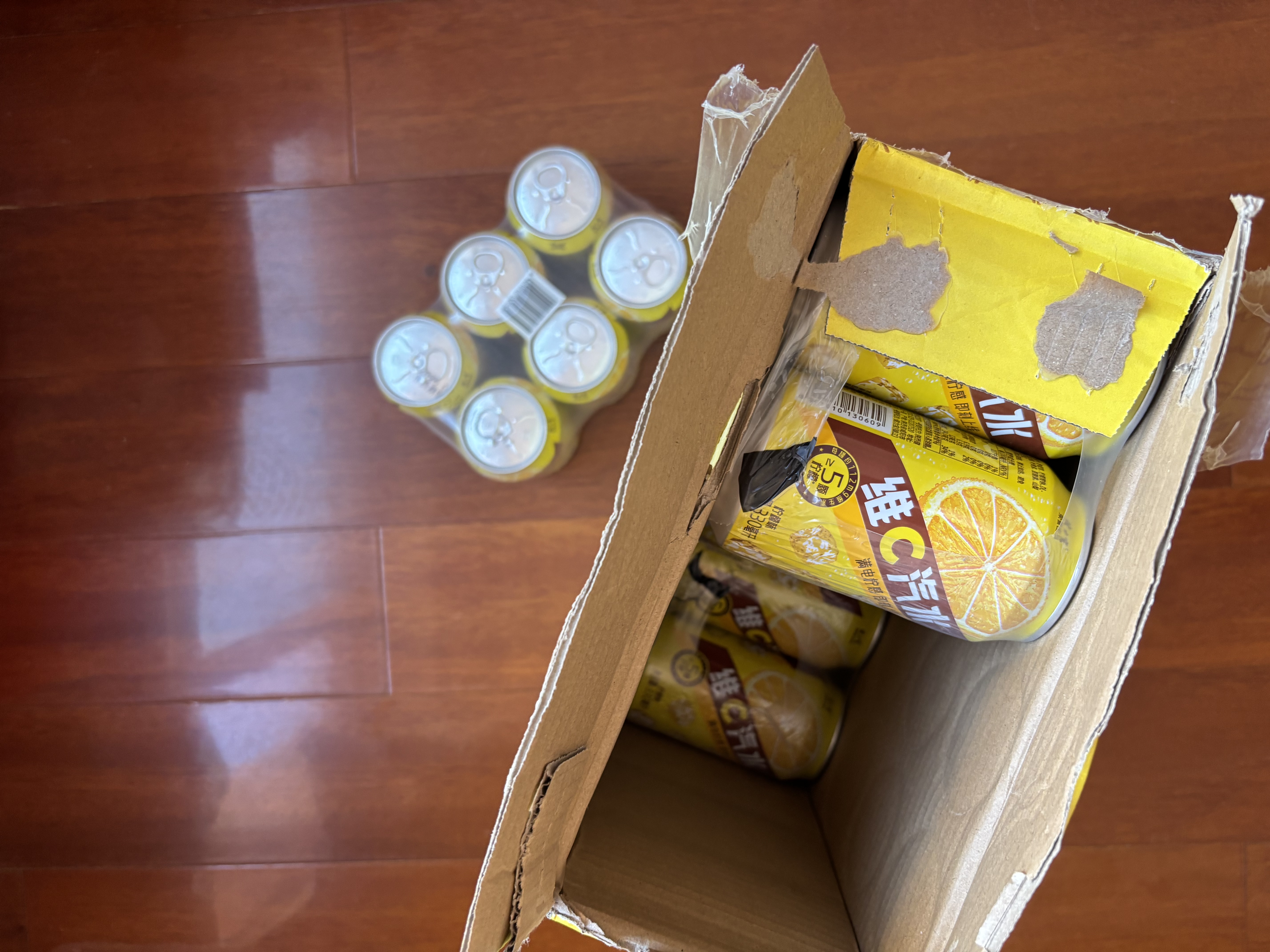 健力宝维C柠檬汽水330ML*24罐碳酸饮料添加真果汁富含维生素C 实拍图