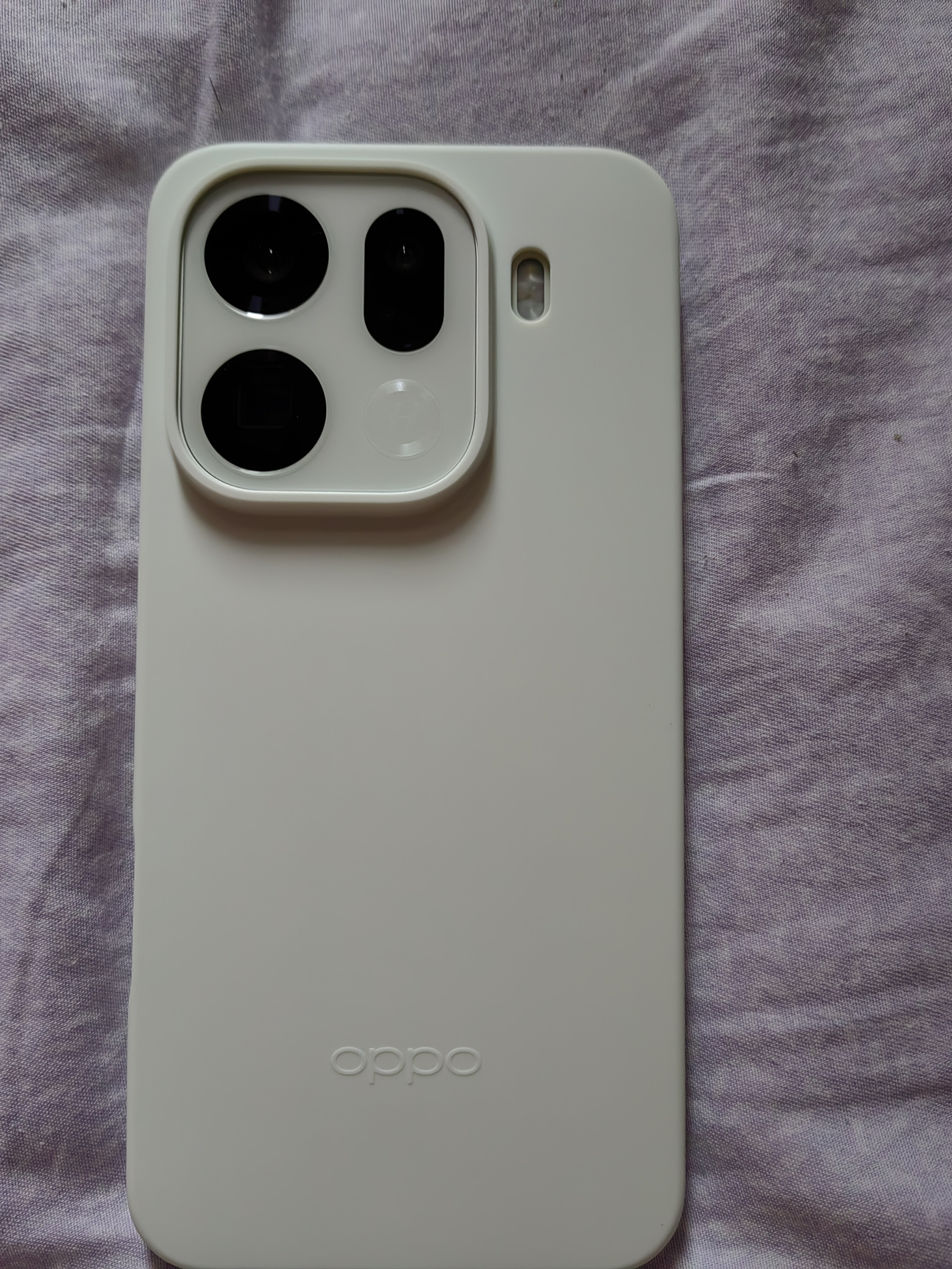 OPPO【重磅新品】OPPO Find X9 Pro 旗舰手机 哈苏2亿超清长焦镜头 全网通5G 全新 智能 拍照手机OPPO 霜白 16+512GB 官方标配【全国联保】 实拍图