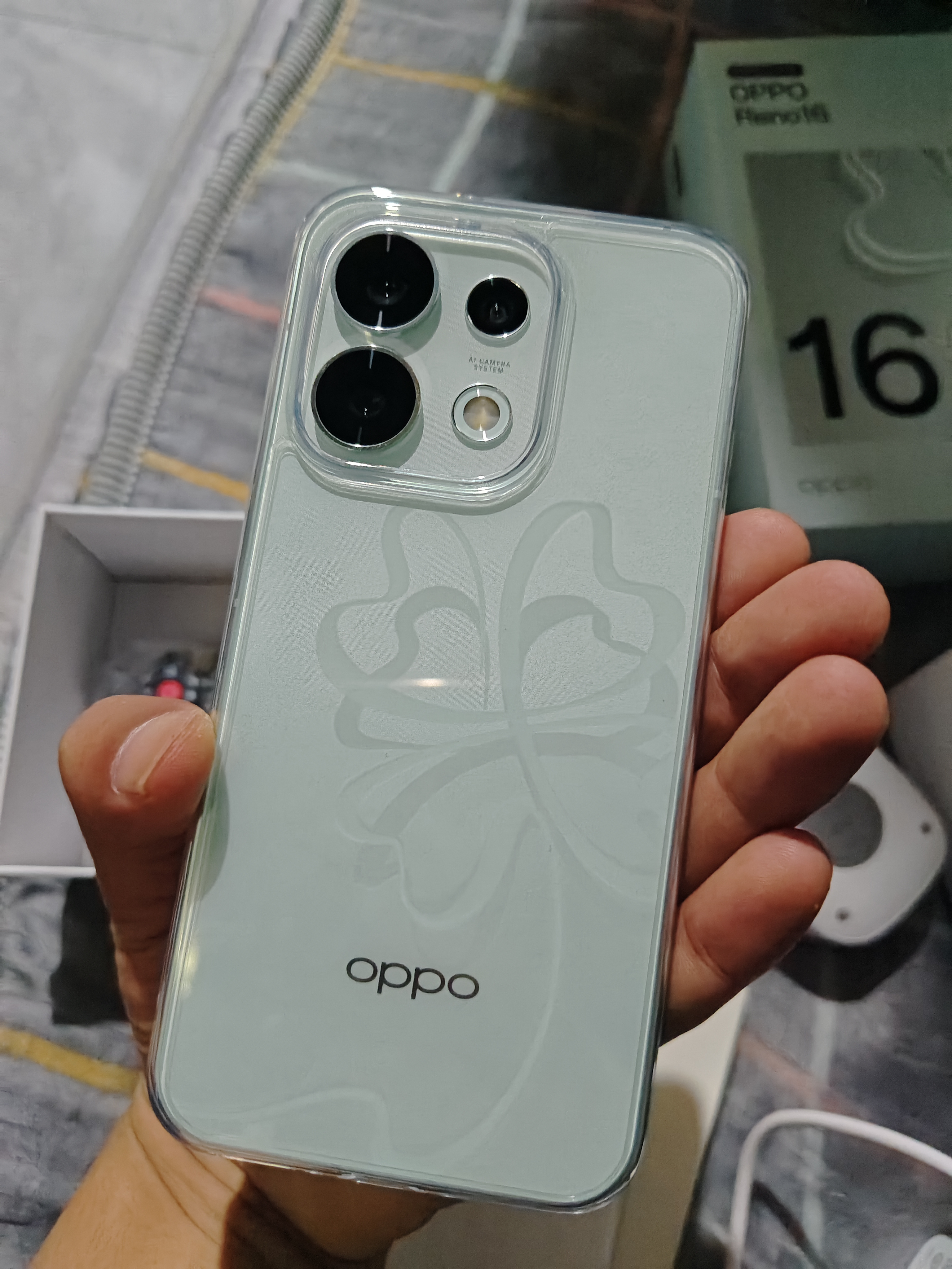 OPPO【国家补贴15%】Reno16 新品上市 opporeno16新款 oppo手机5g全网通拍照手机 reno16 实况神机 半夏青 16+512GB 官方标配【OPPO蓝牙耳机/CCD相机】 实拍图