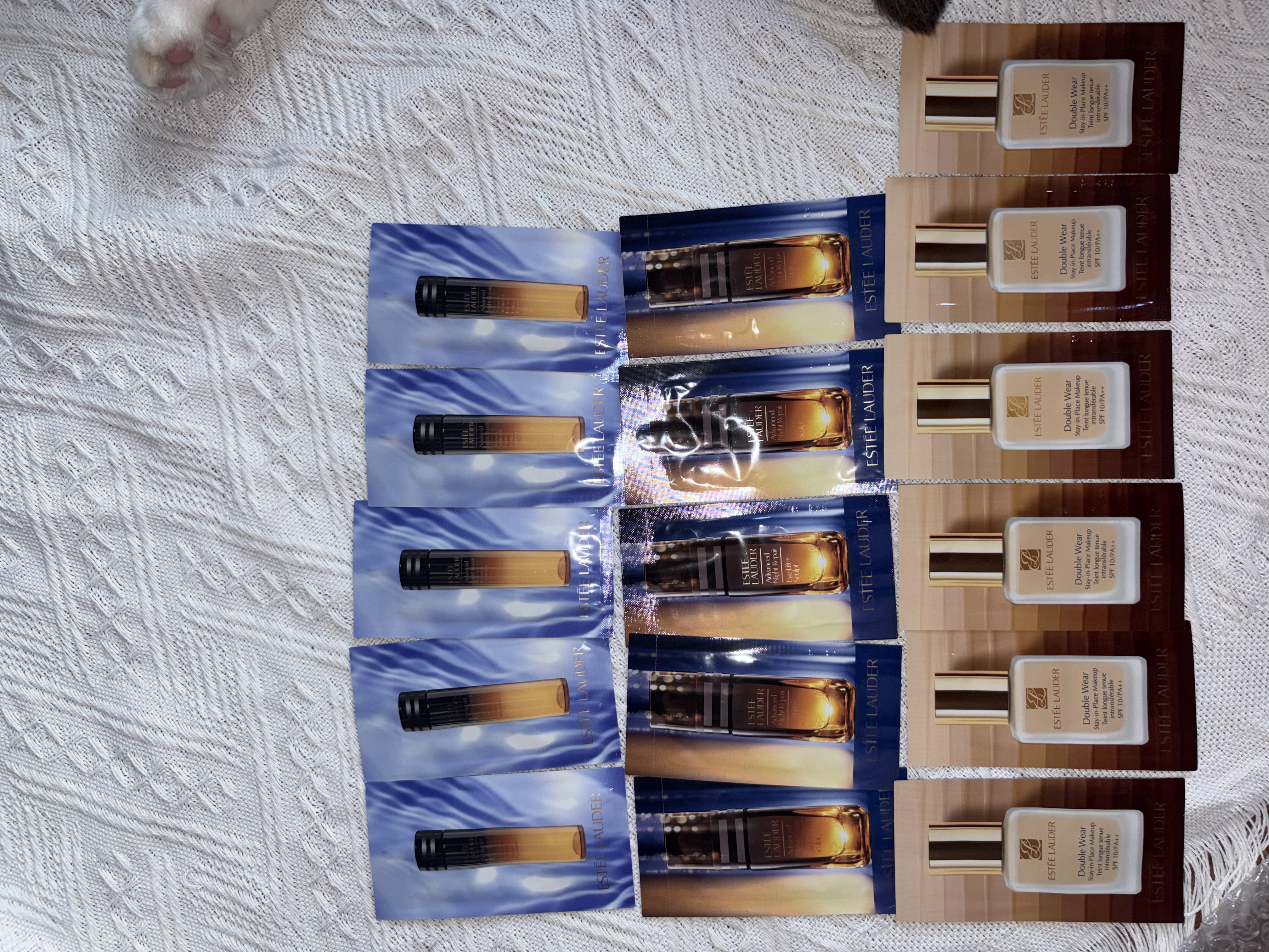 雅诗兰黛全新小棕复活水体验礼（复活水1.5ml+微雕眼霜0.5ml) 实拍图