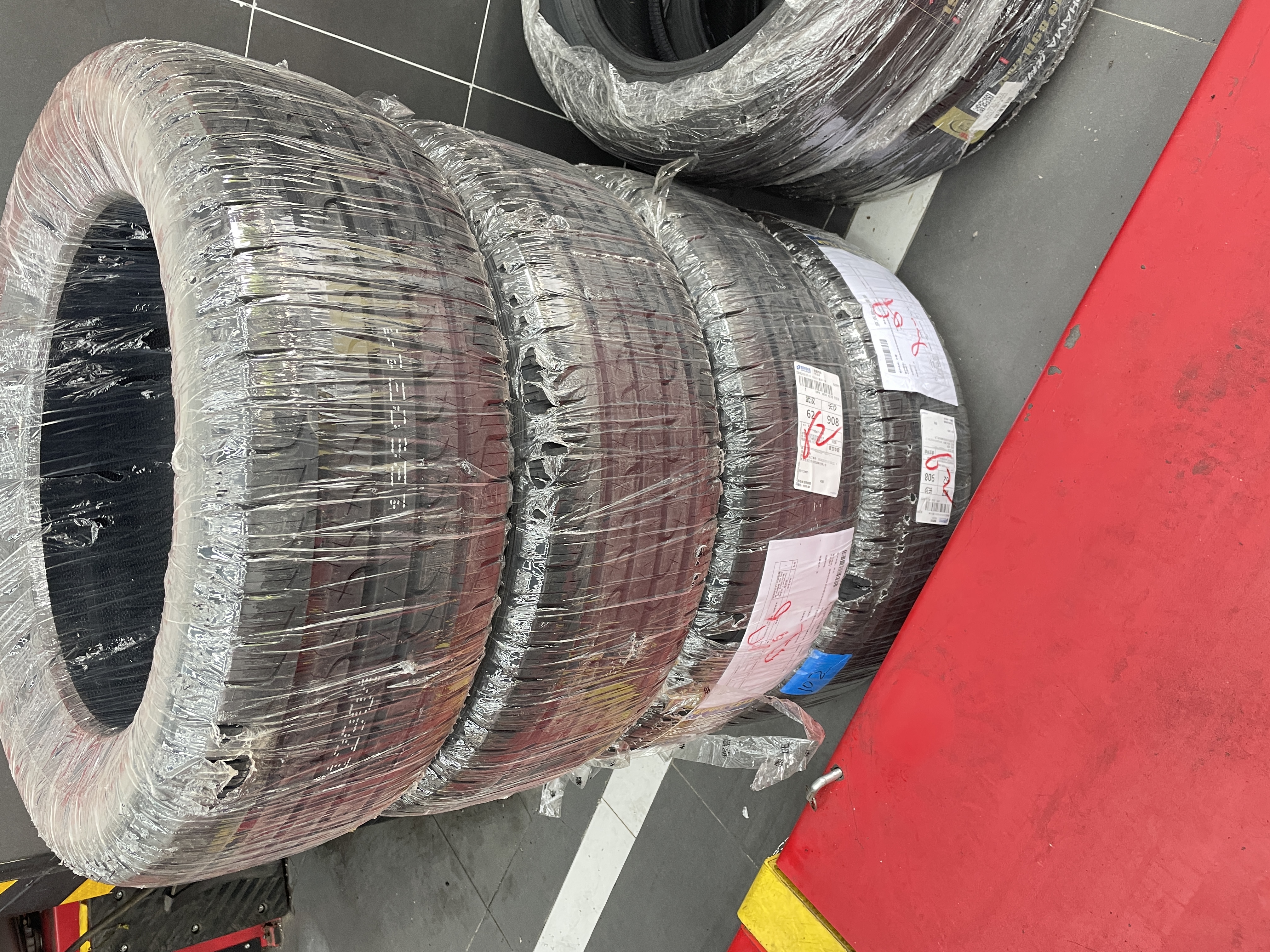 固特异（Goodyear）汽车轮胎235/55R18 100H EEG SUV 御乘SUV 原配领克01/上汽科帕奇 实拍图