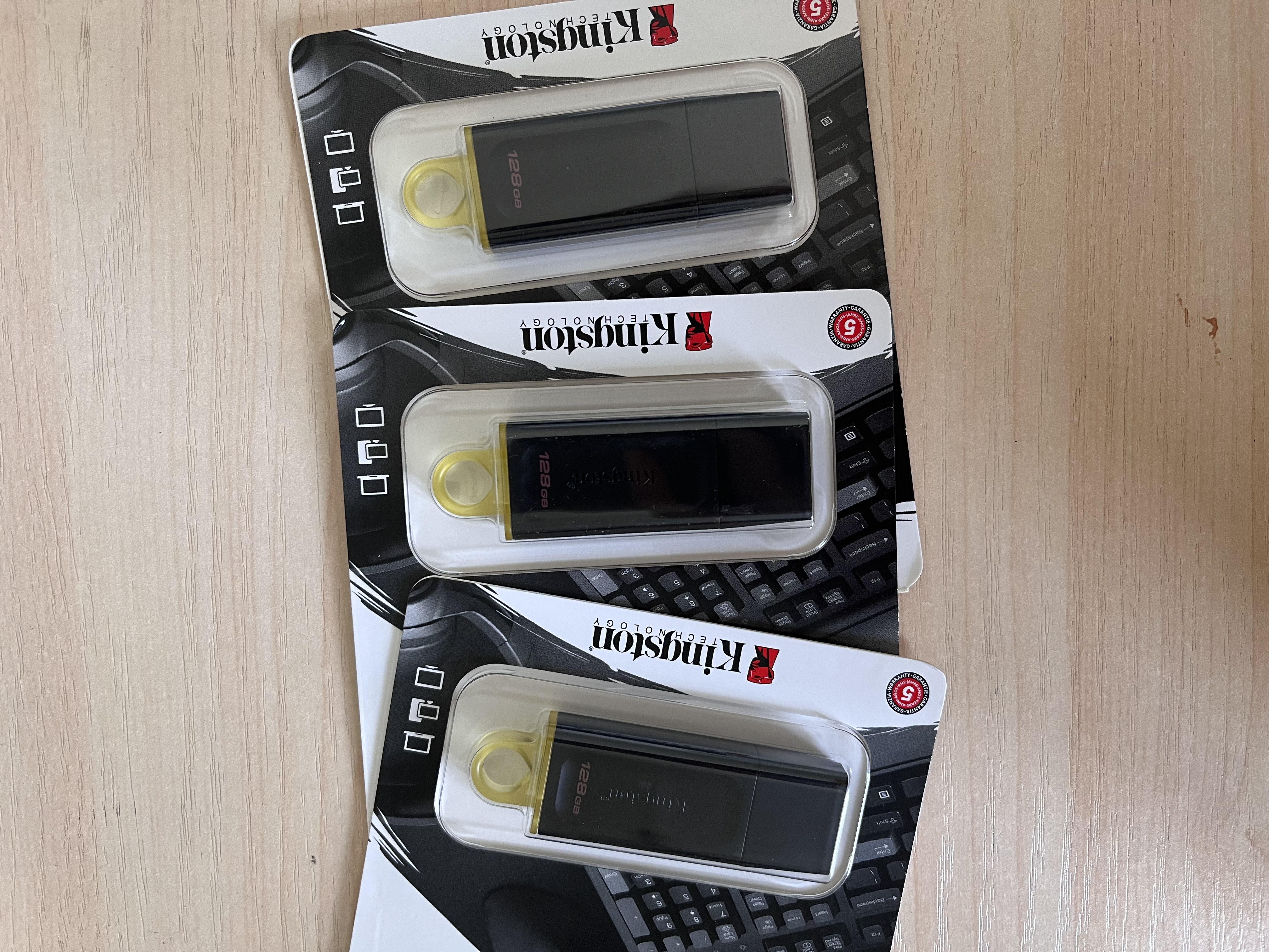 金士顿（Kingston）128GB USB3.2 Gen 1 U盘 DTX 大容量U盘 时尚设计 轻巧便携  学习办公投标电脑车载优盘 实拍图