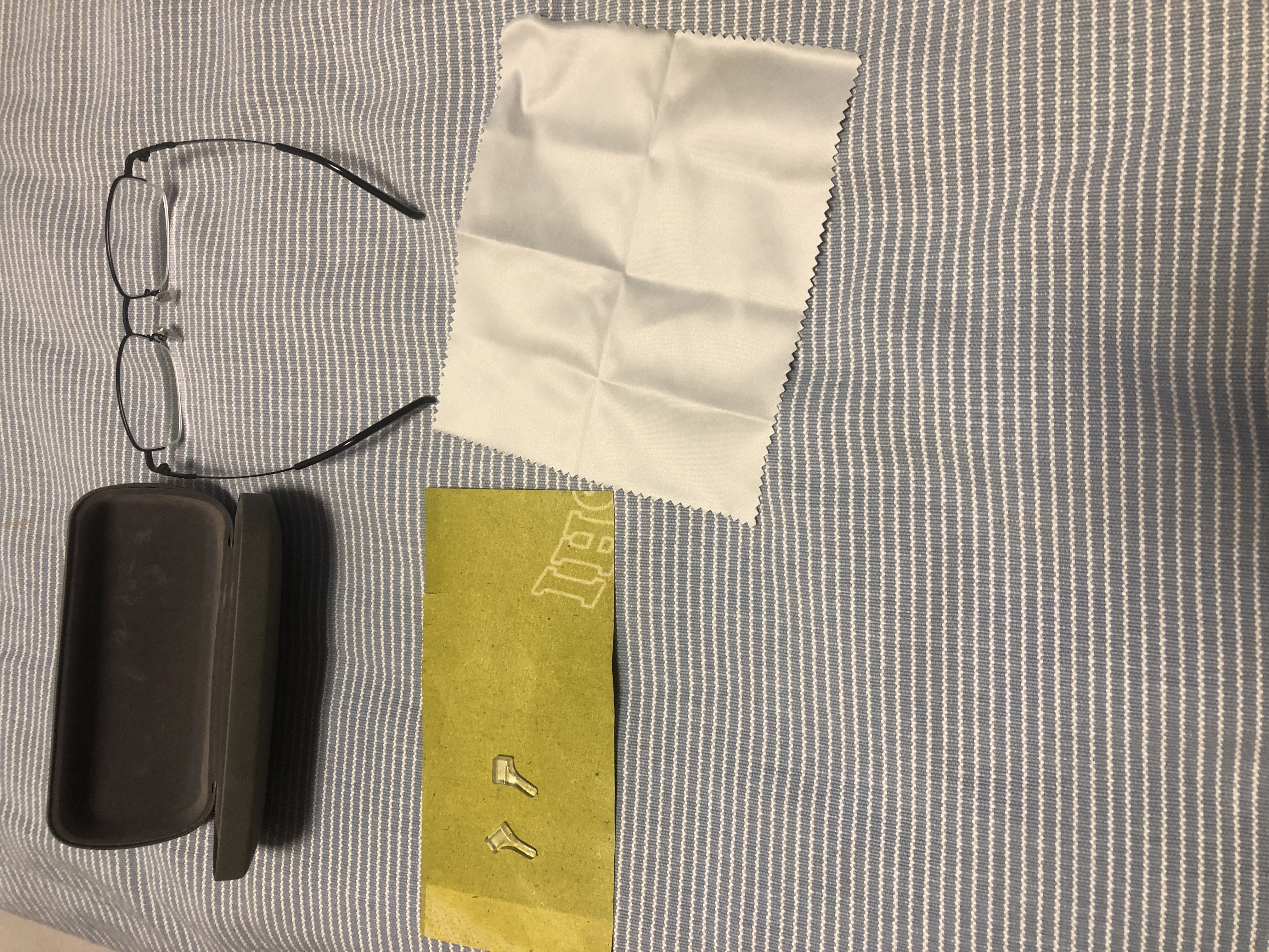 奥杰近视眼镜男有度数超轻半框近视镜可配100 150 200 250 300 350度 镜片折射率1.56（较薄） 定制其他度数 （度数备注） 实拍图