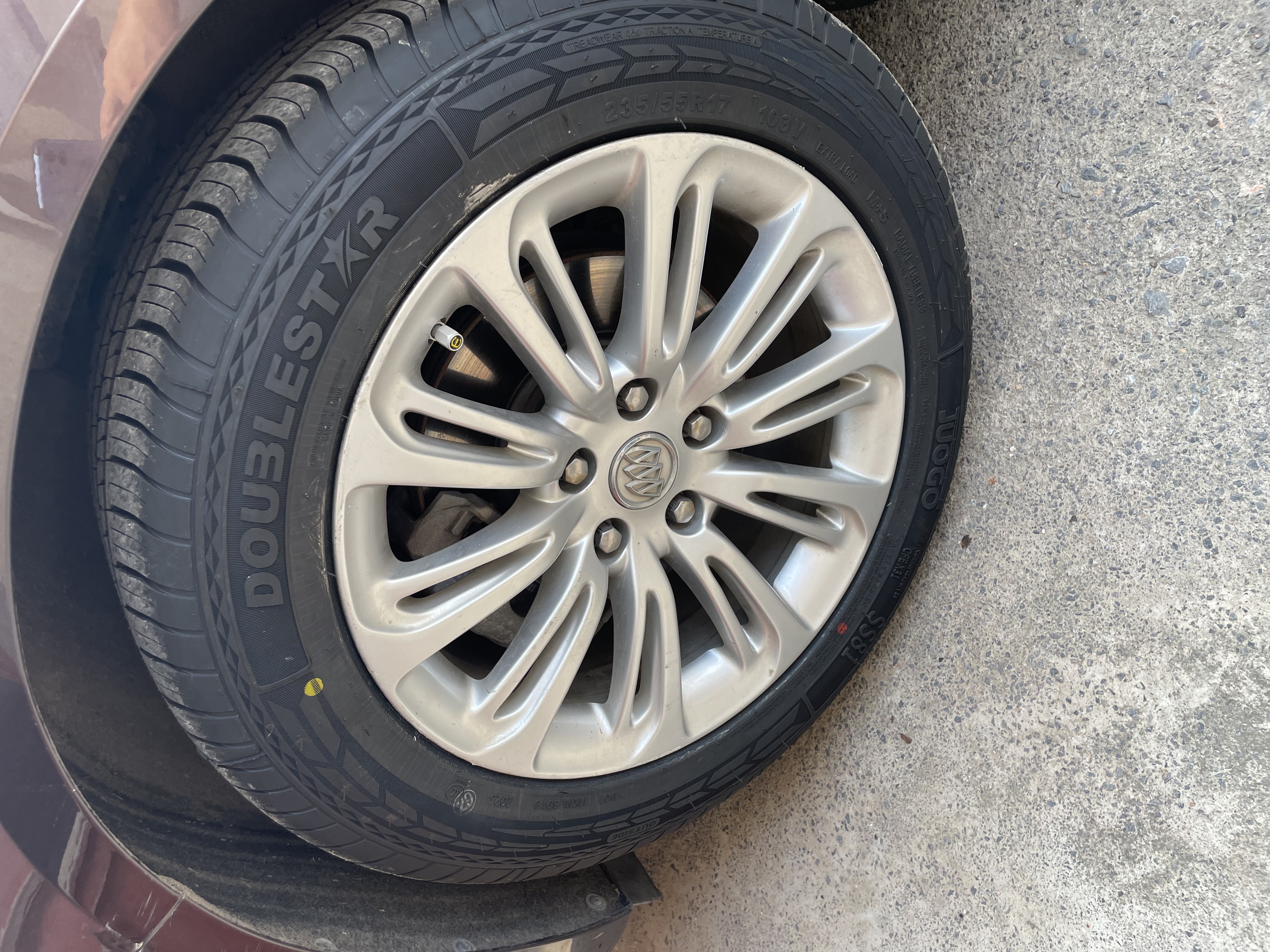 双星JUOGO轮胎 235/55R17 103V  适配奥迪Q3/大众途观/君越 实拍图