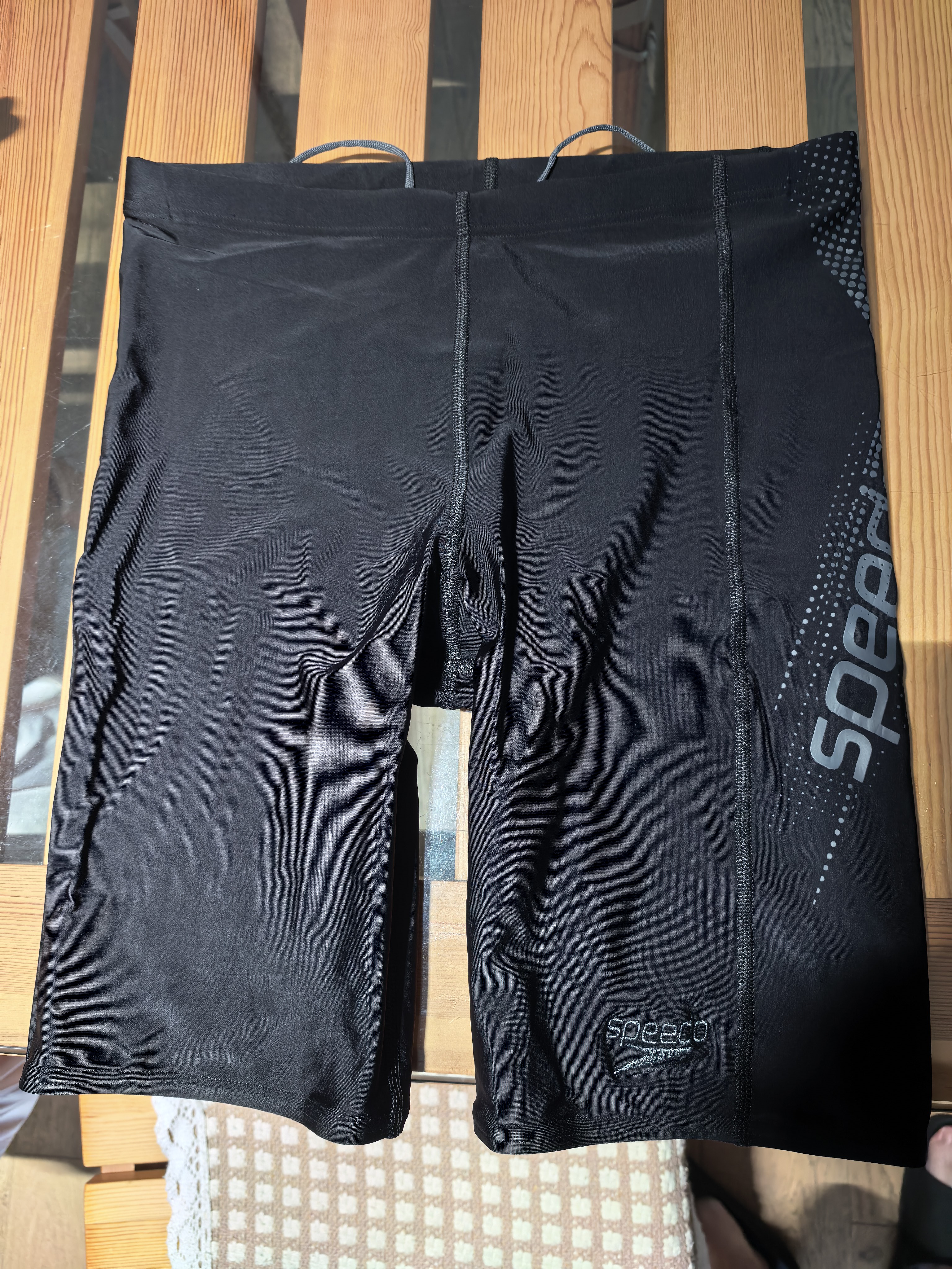 速比涛（Speedo）泳裤男动感舒适高弹专业训练速干及膝泳裤运动防晒 黑/灰色 34 实拍图