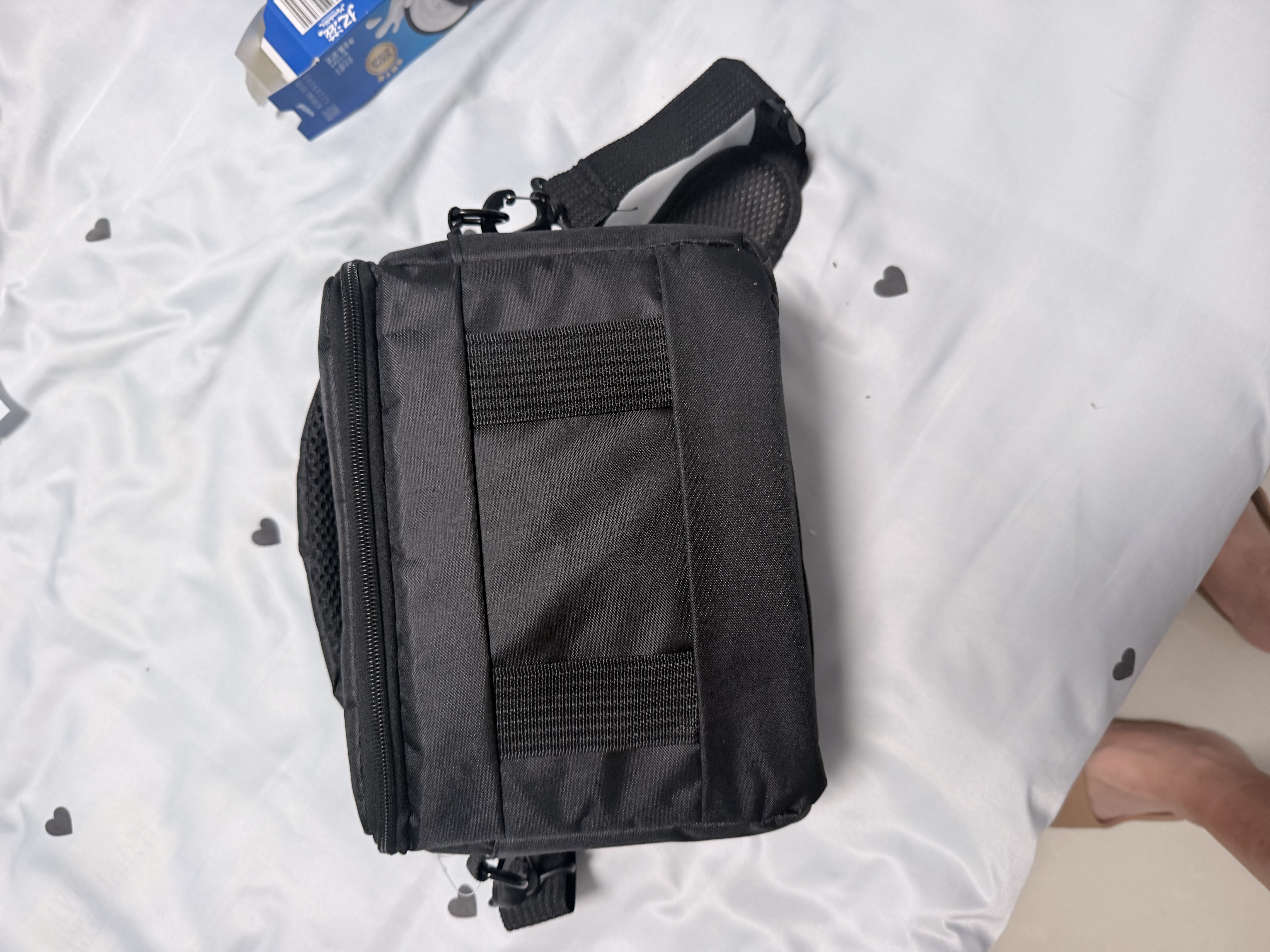 佳能（Canon）EOS R100 小型便捷微单数码相机 4K Vlog高清视频家用旅游美颜照相机 18-45mm套机 专业拍摄套装 实拍图