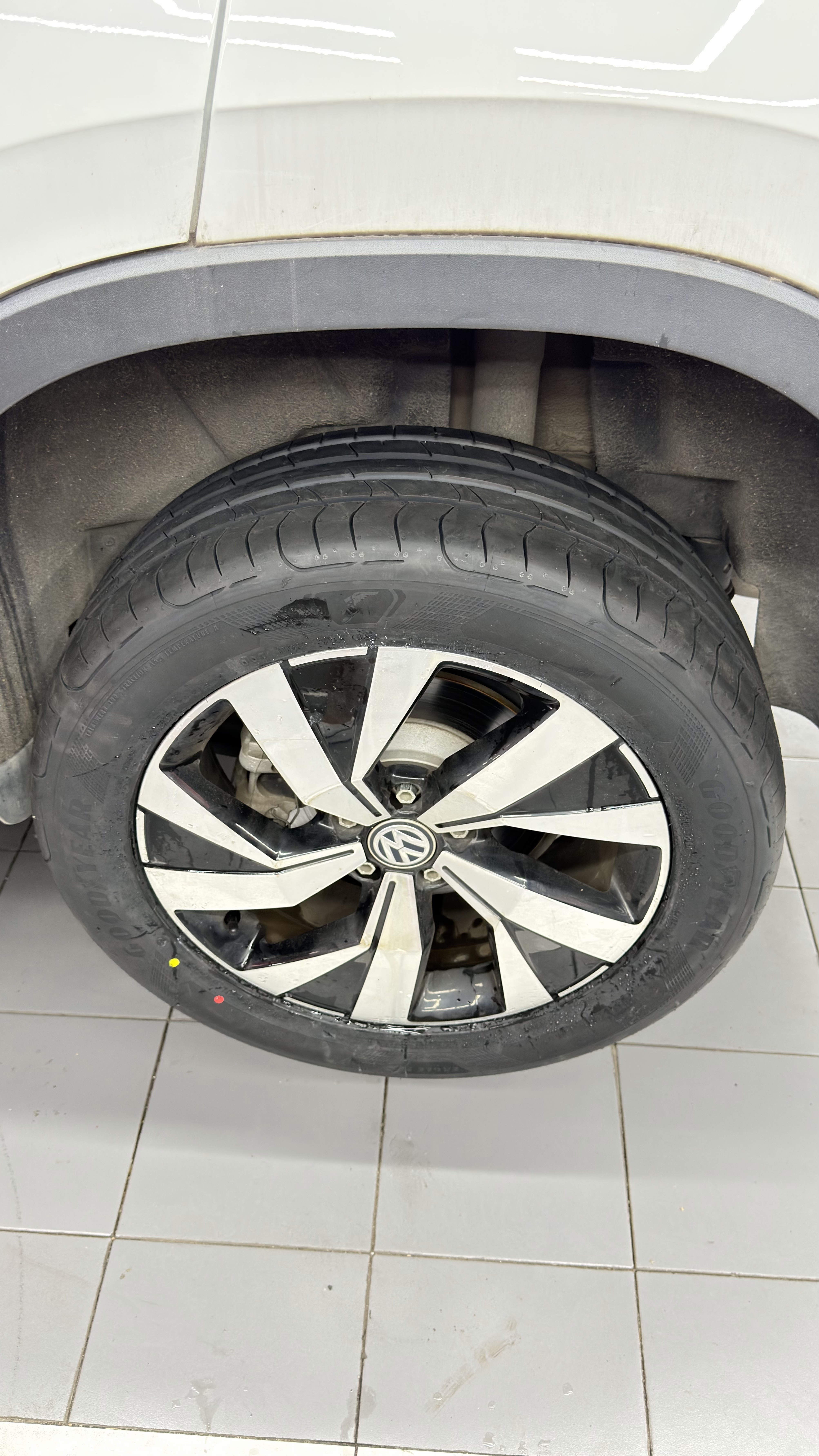 固特异（Goodyear）汽车轮胎 235/55R18 104W 鹰驰F1酷跑 适配探岳/途观L 御乘升级 实拍图