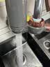 美的（Midea）净水器水龙头过滤器家用自来水滤水器直饮前置过滤器厨房卫生间通用除水垢除余氯双出水可清洗滤芯 一机三芯【两年免换滤芯】 实拍图