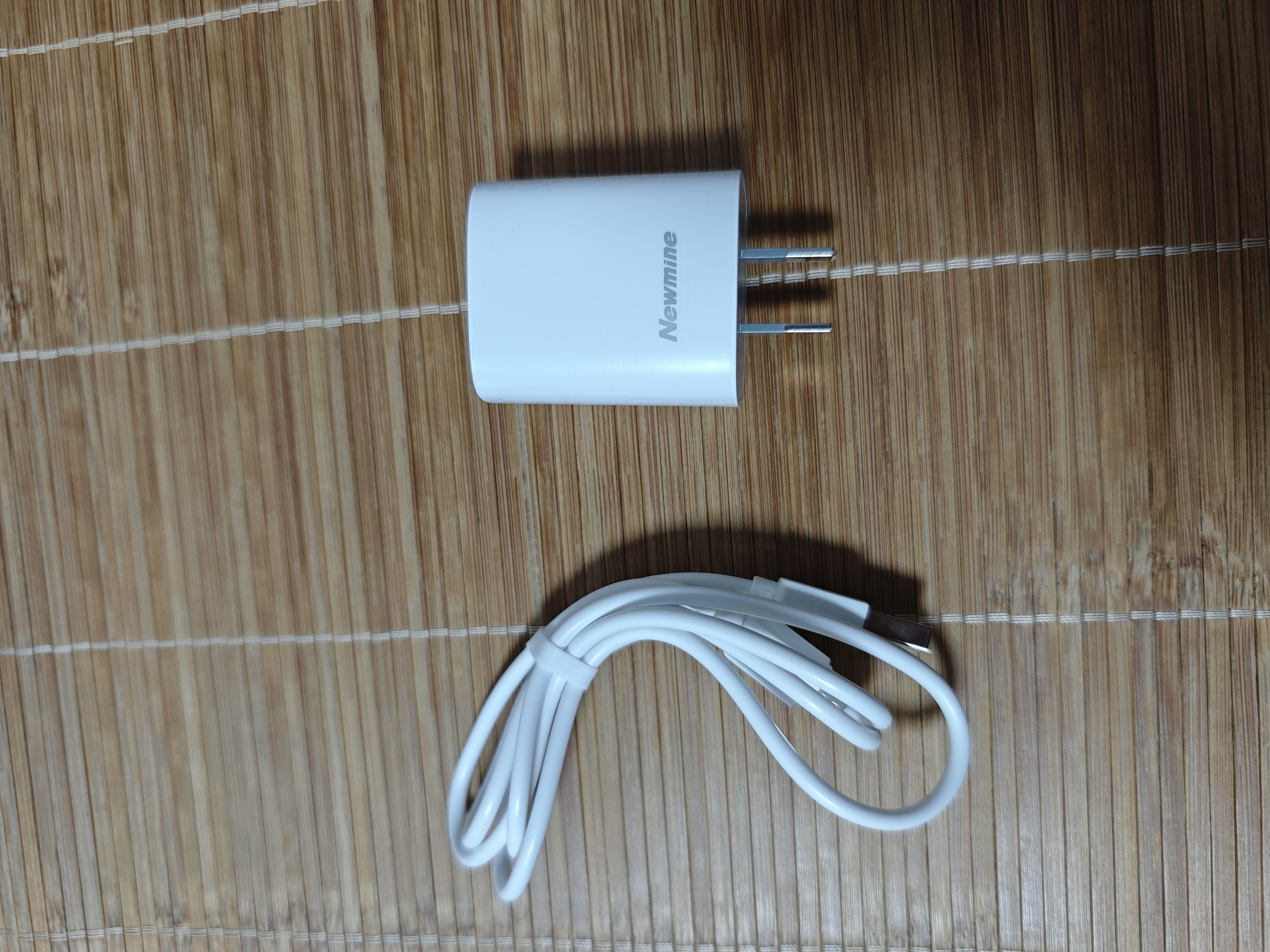 纽曼（Newmine）1米安卓充电套装5V/2A快速电源适配器 实拍图