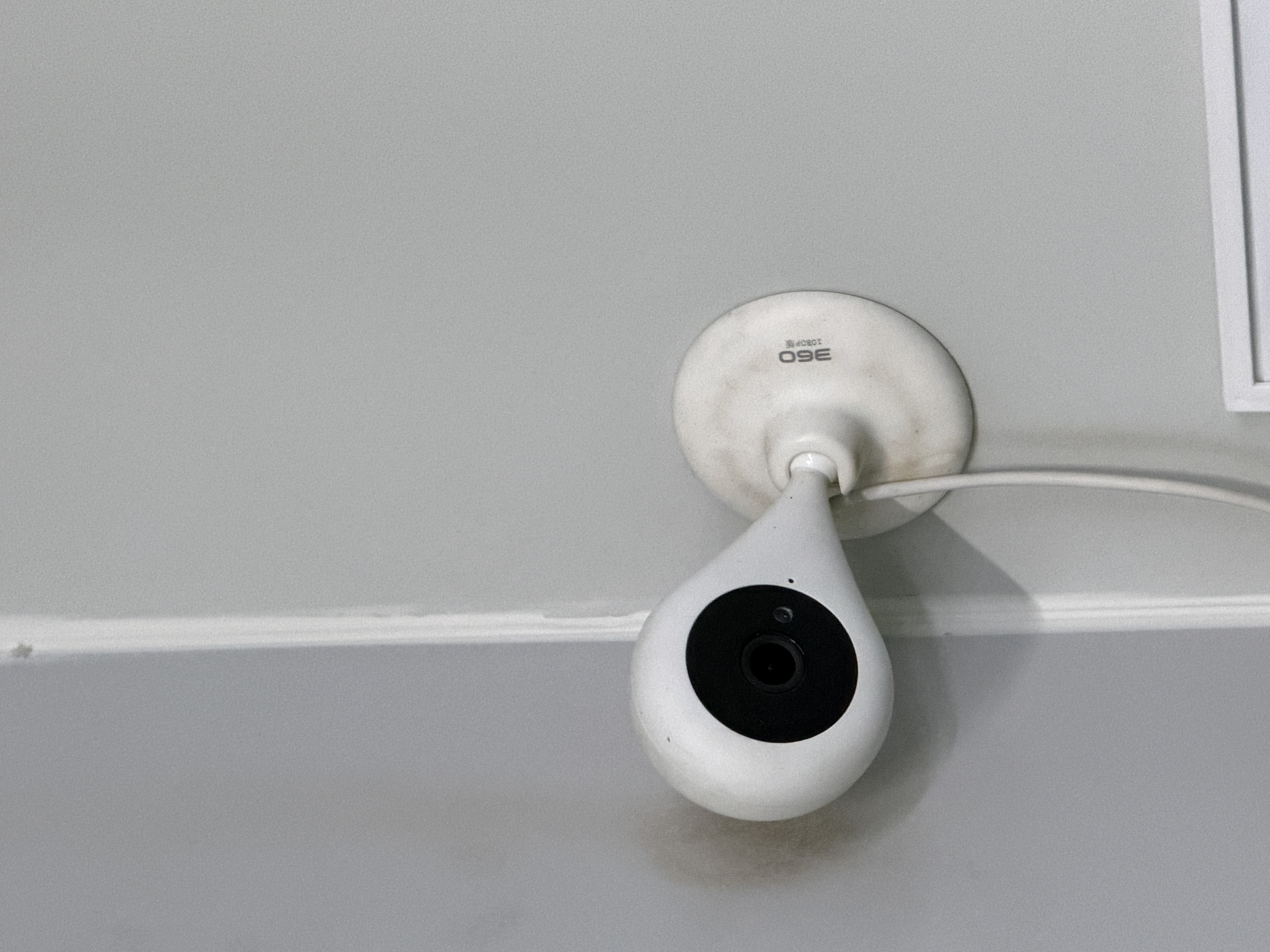360 智能摄像头监控器家用婴儿看护器 300W小水滴5C 2K版网络wifi家用监控高清拍摄 【性价比之选】360小水滴+64G内存卡 实拍图