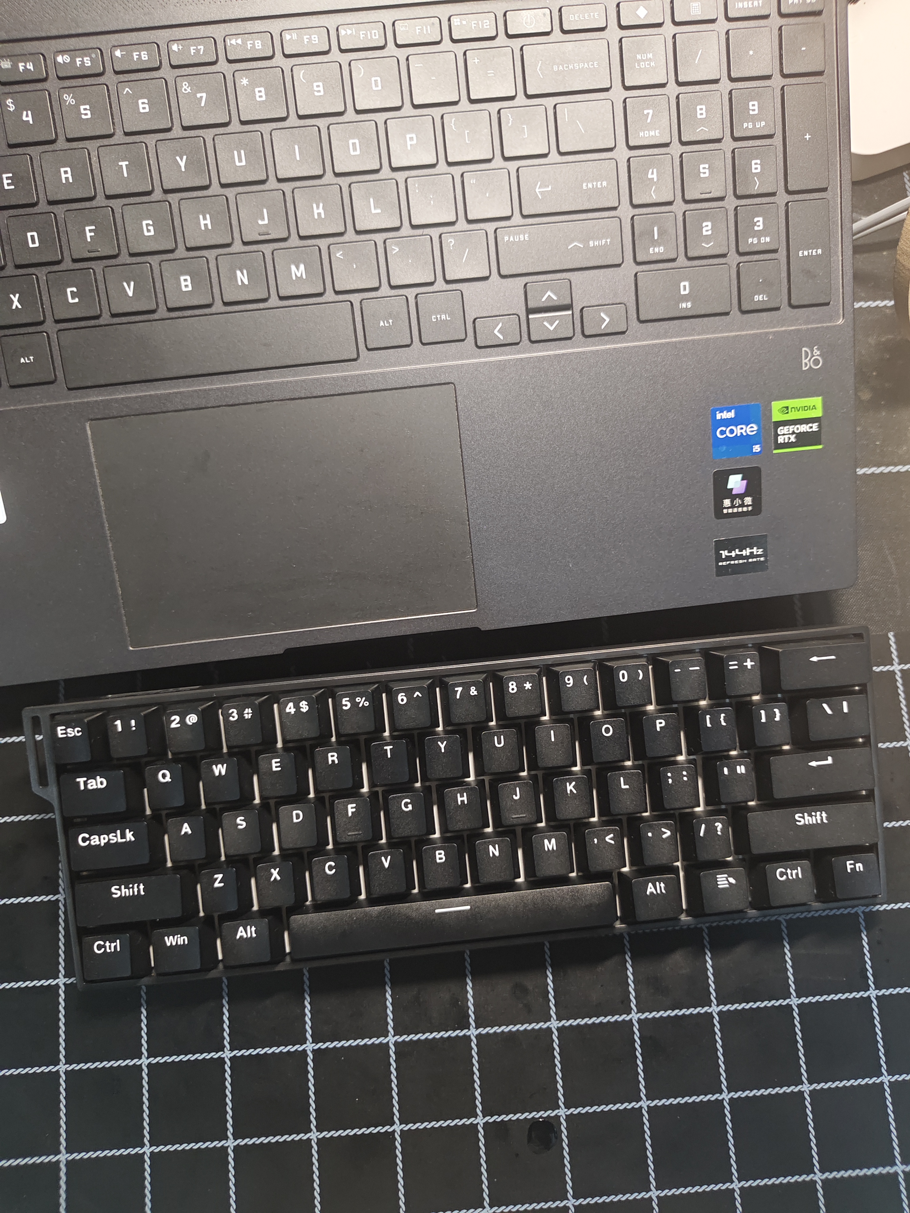 狼蛛（AULA）MINI 60HE磁轴键盘无线蓝牙三模 60键 RT键盘电竞游戏专用客制化机械键盘 网页驱动 8K回报率 标准版【风云磁轴】三模-无光 实拍图