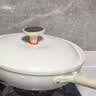 爱仕达（ASD）炒锅钛瓷0氟涂层不粘锅钛锅炒菜锅28cm燃磁通用T5外白内灰云朵pro 实拍图