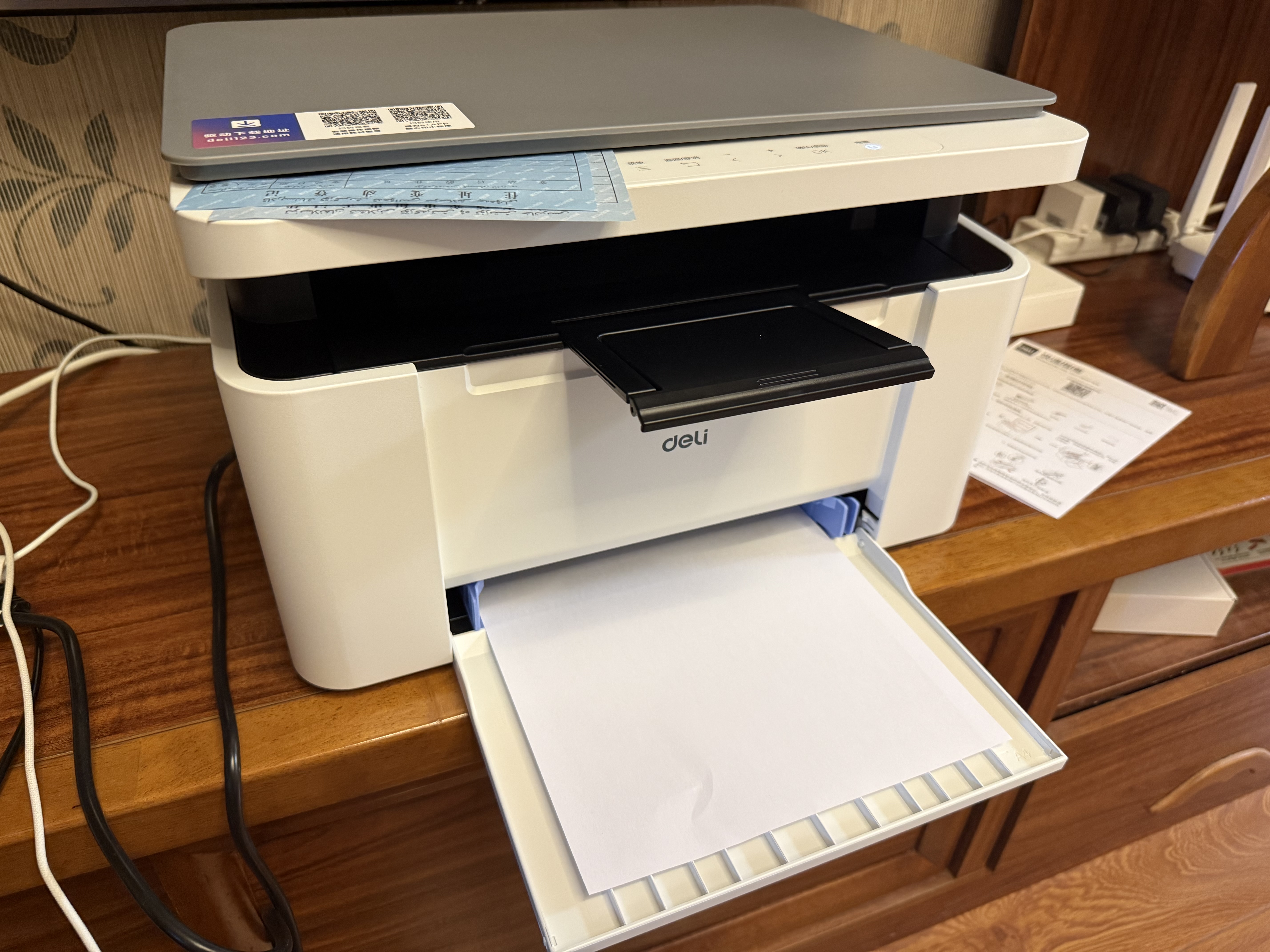 得力（deli）M1020W 黑白AI打印机办公三合一多功能打印复印扫描 学习家用错题作业手机连接 无线激光打印机 实拍图