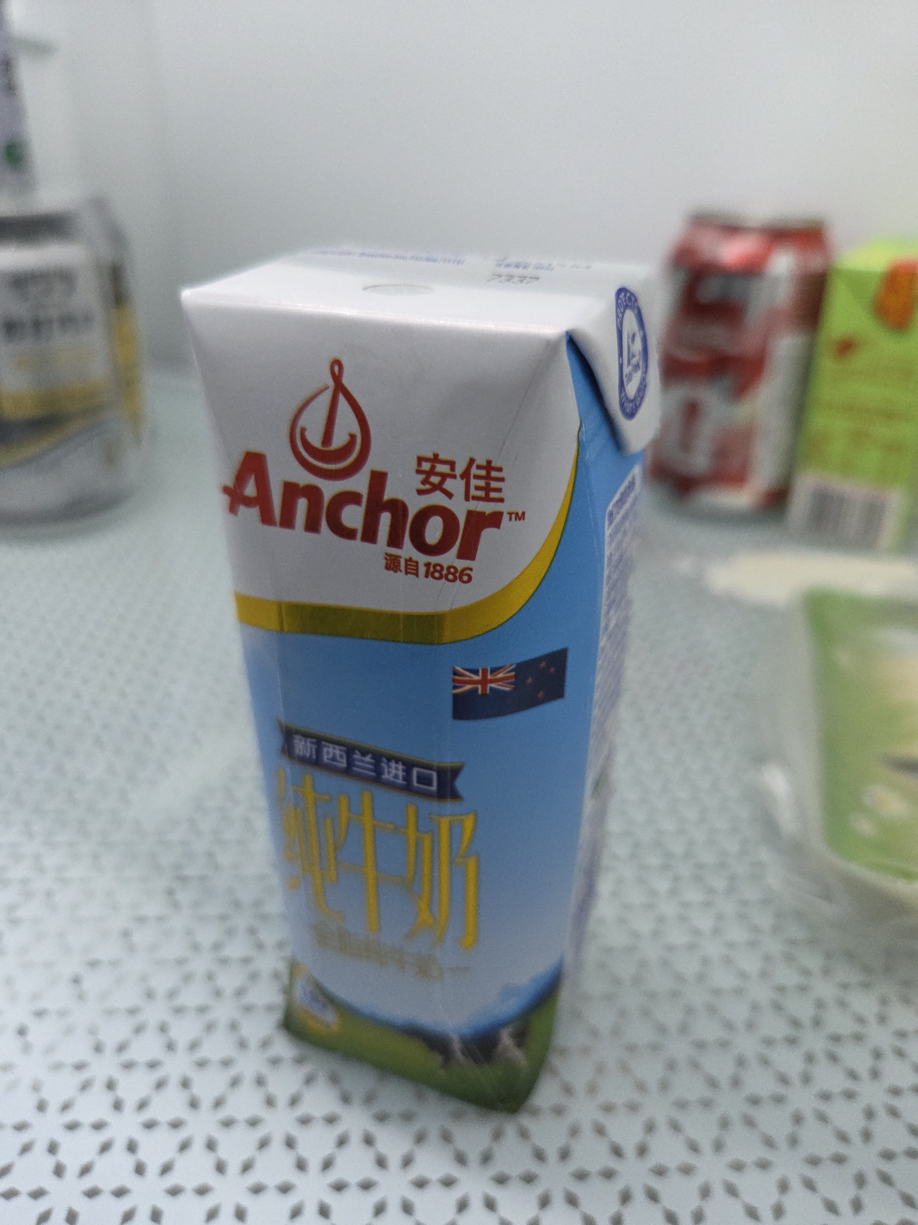 安佳（Anchor）3.6g蛋白质 全脂牛奶 250ml*24盒 新西兰原装进口草饲 实拍图