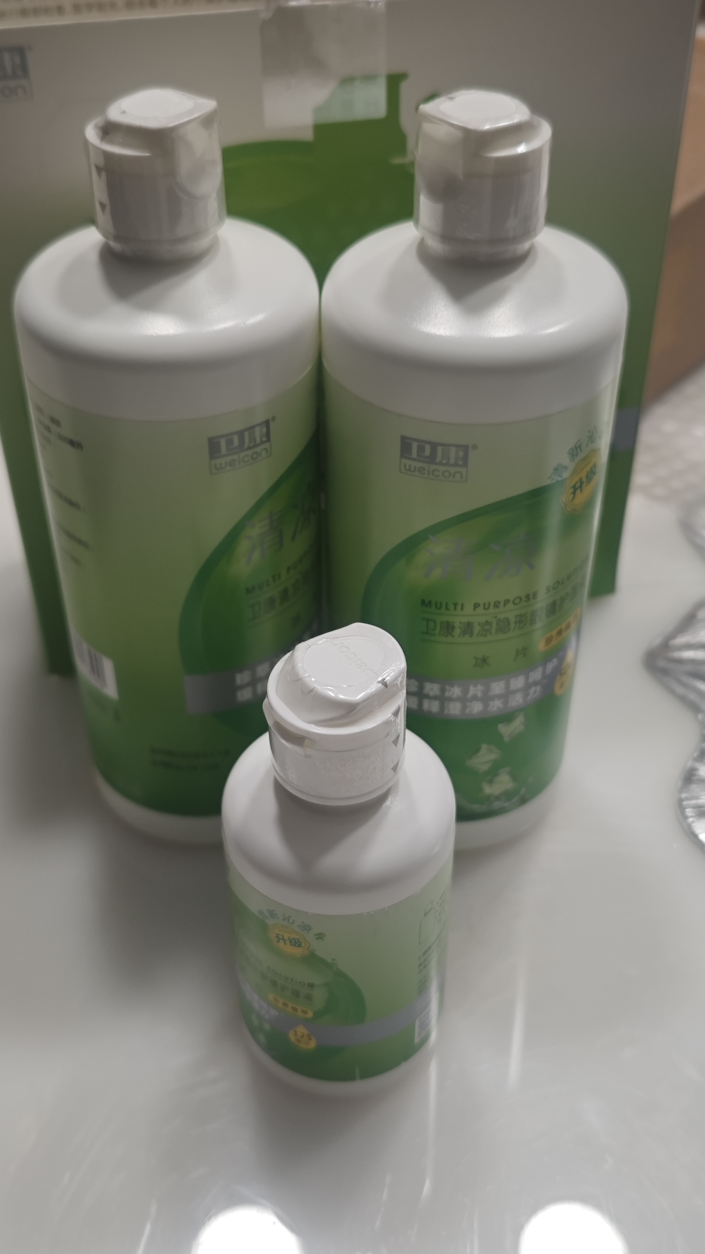 卫康清凉型清新近视隐形护理液  500ml*2+125ml 大瓶装美瞳护理液套装 清凉型 500ml*2+125ml 实拍图
