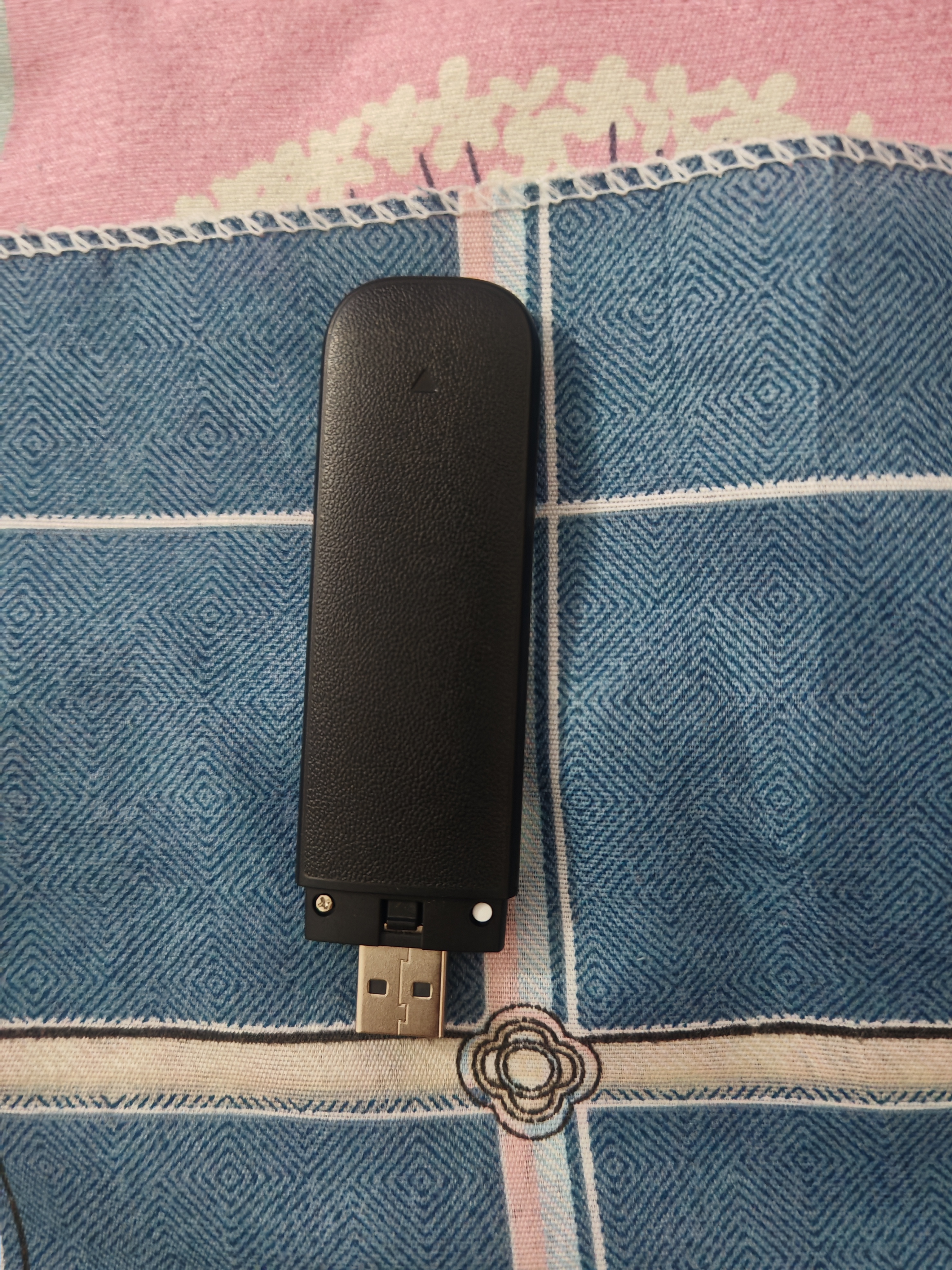 中兴（ZTE）F30 Pro 随身wifi6免插卡移动wifi无线网卡便携式热点4g路由器无限笔记本电脑通用流量2026款 实拍图