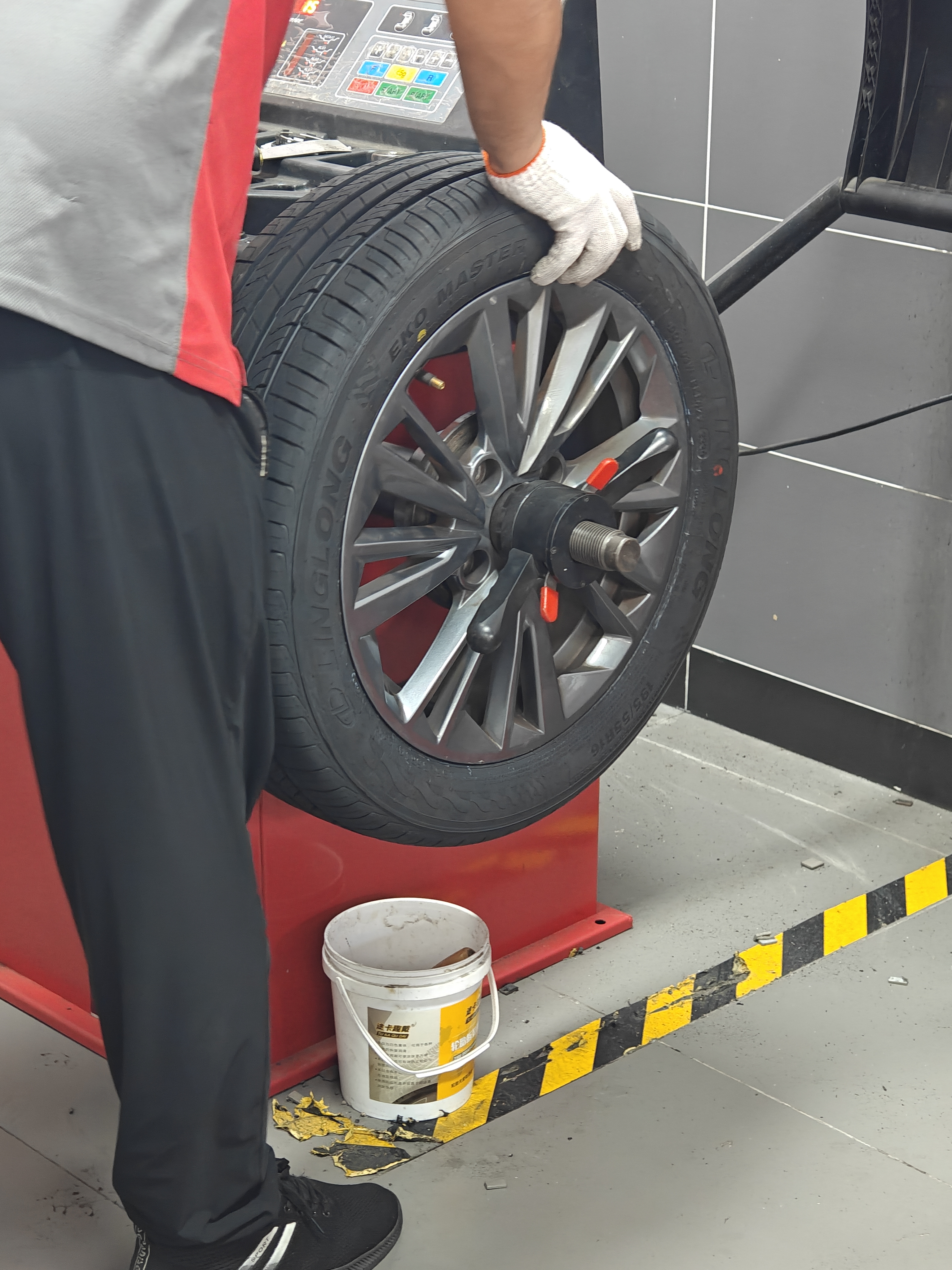 玲珑轮胎汽车轮胎 195/55R16 91V EKO MASTER 适配宝骏730/起亚/逸动DT 实拍图