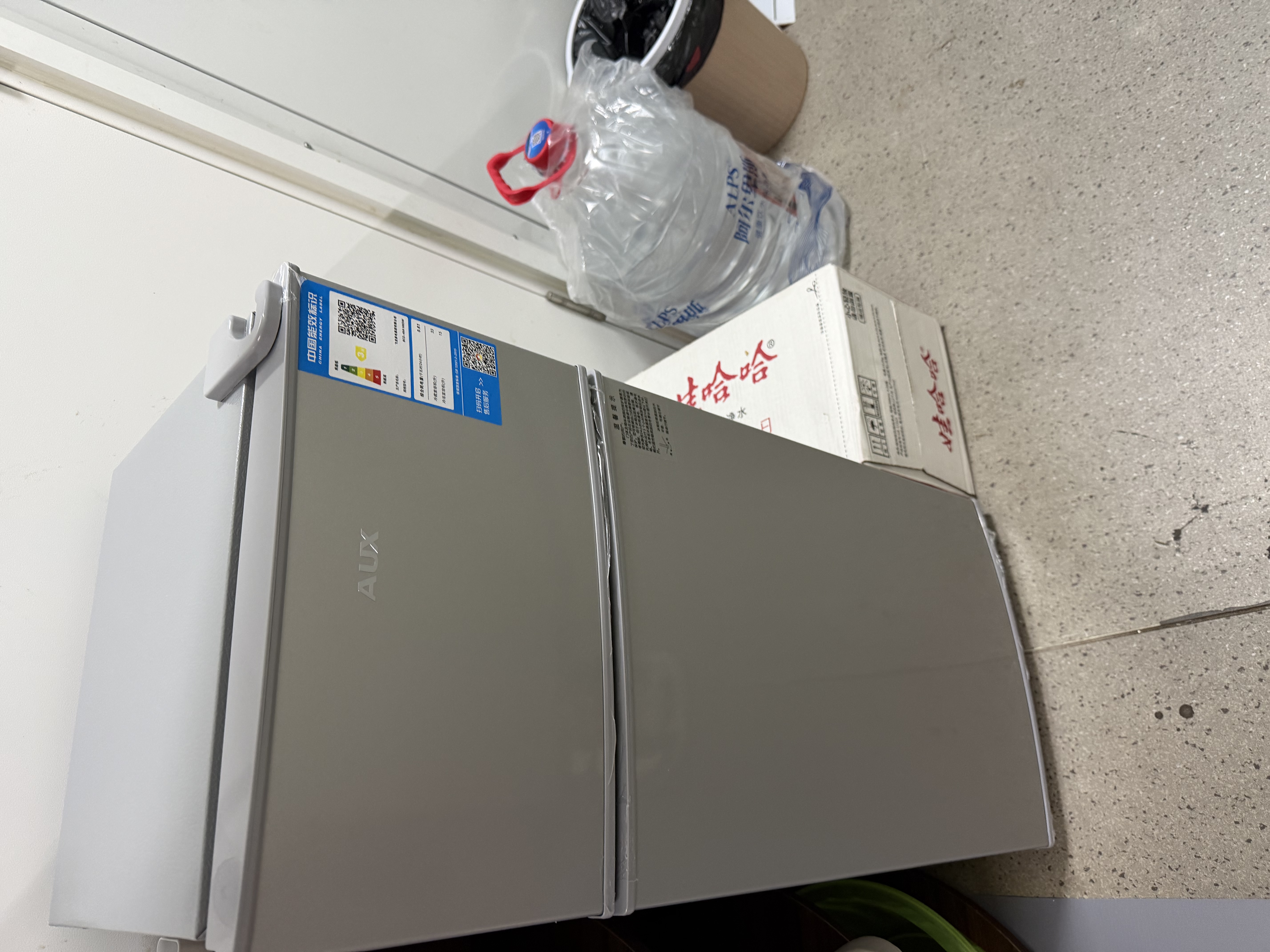 奥克斯小冰箱家用小型迷你冷藏冷冻两用出租房宿舍用节能省电寝室办公室电冰箱 【节能省电】166银色【高效保鲜 铜管速冷】48L 实拍图