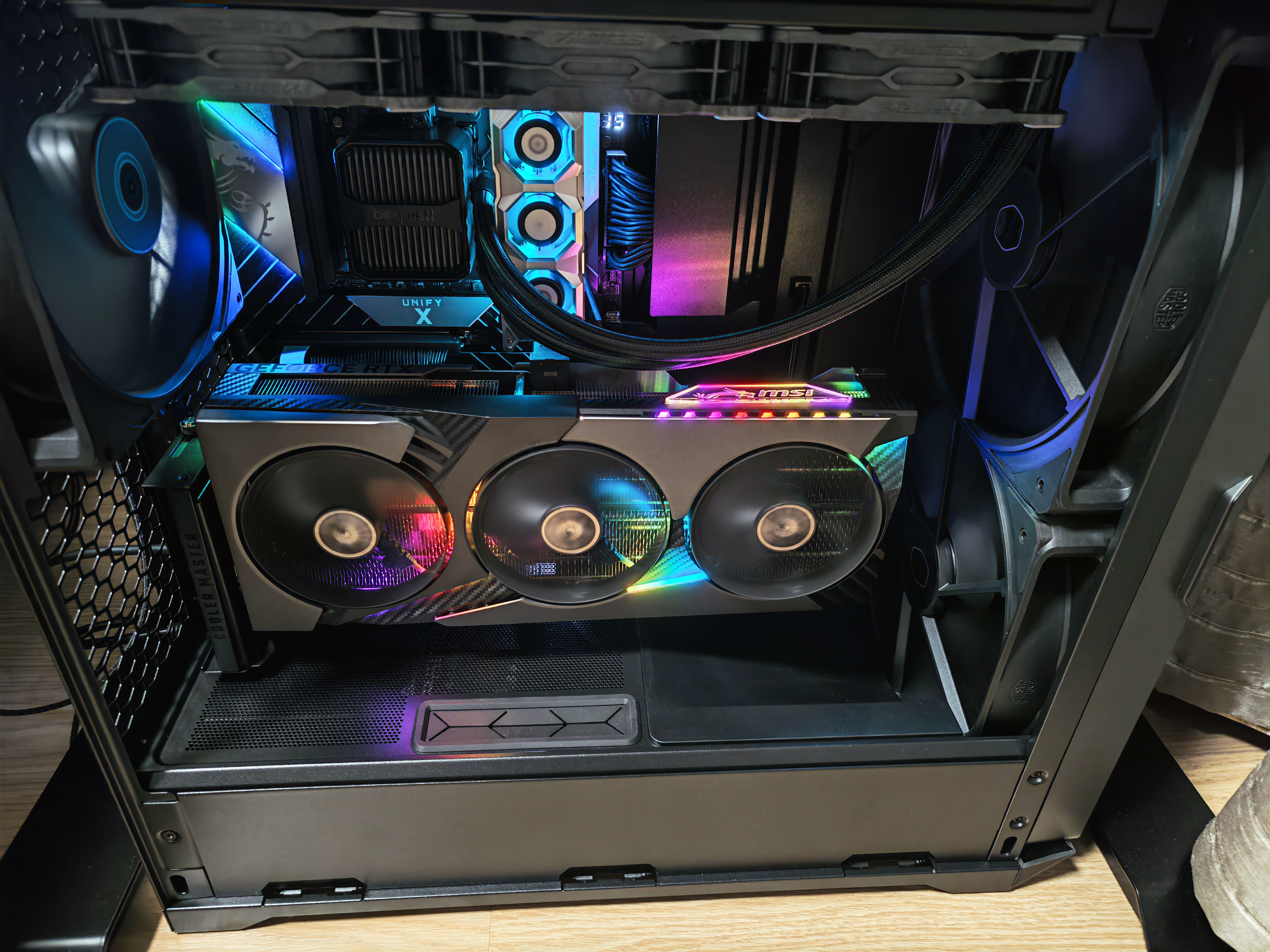 酷冷至尊（CoolerMaster）HAF II 500 EATX电脑机箱 宗师滑轨/22040加厚风扇/双模式显卡支架/支持4双槽显卡/顶配IO面板 晒单实拍图