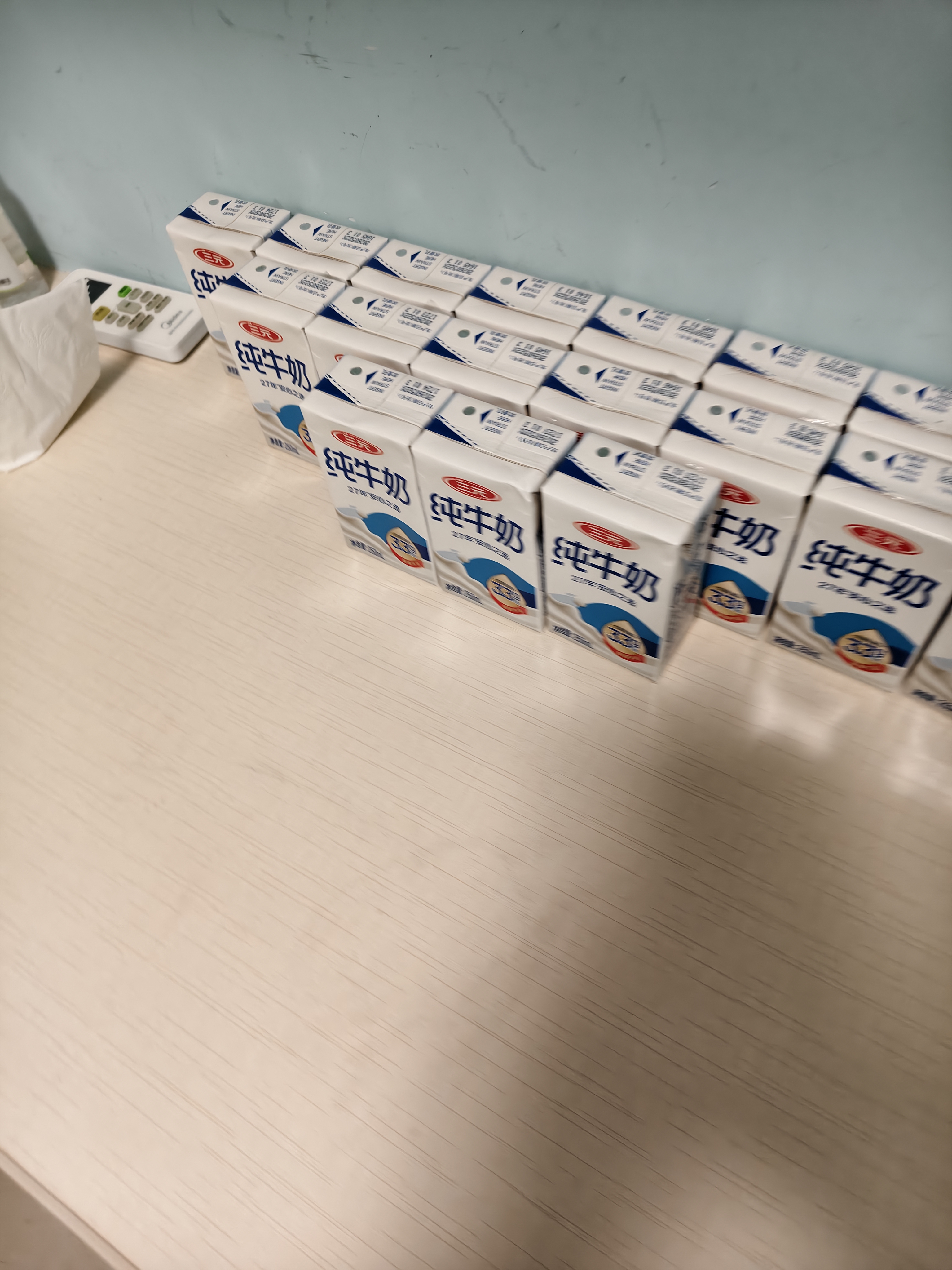 三元方白纯牛奶250ml*24盒 送礼新老包装随机发【丁禹兮同款】 实拍图