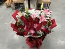 花艺湾鲜花同城配送玫瑰百合花束表白送女友老婆闺蜜生日礼物 19朵红玫瑰6朵粉百合花束 全国同城配送 留言送花日期 实拍图