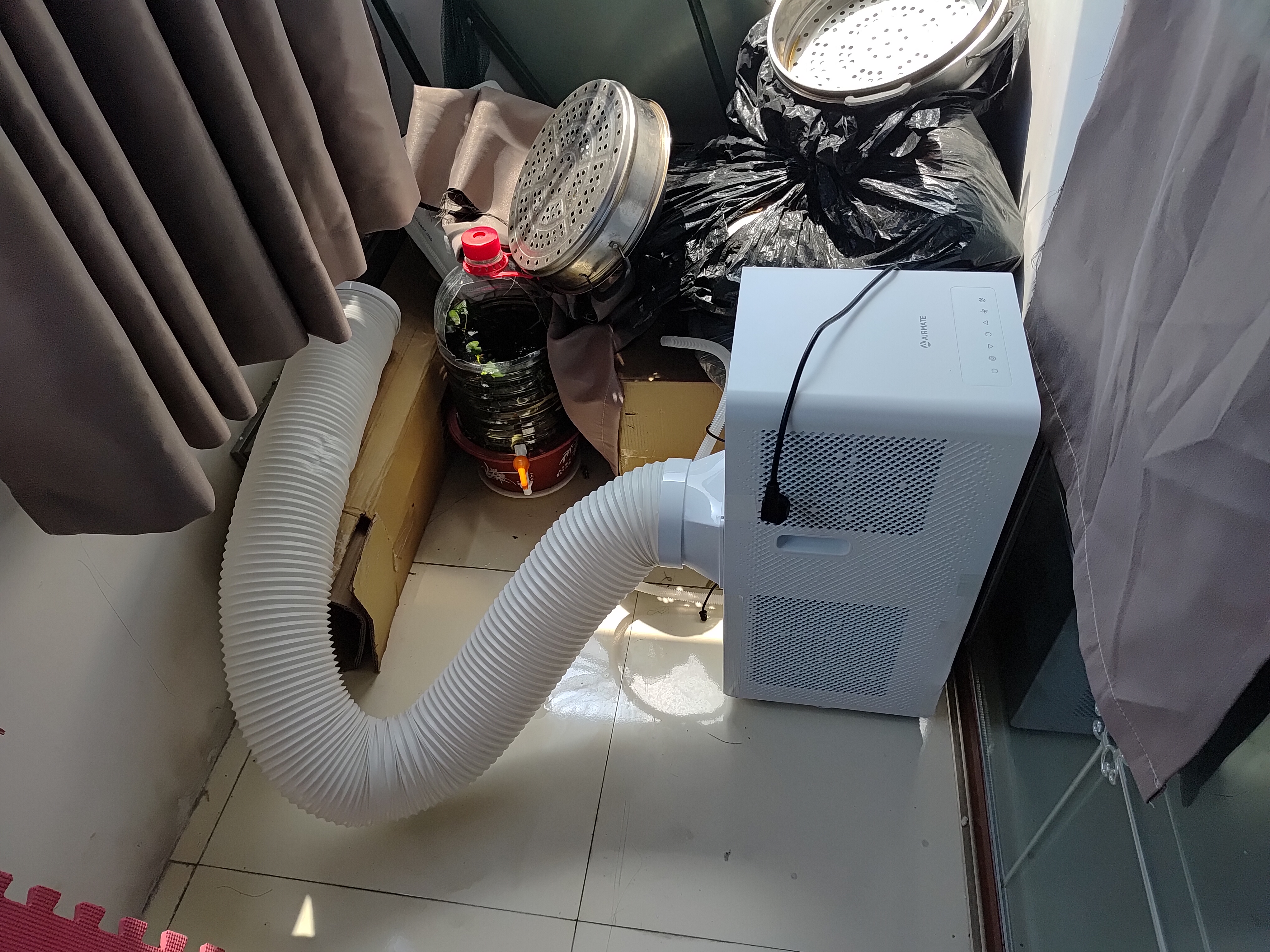 艾美特移动空调大1.5匹单冷欧洲热销可移动无外机便携立式全铜空调一体机KY-JD36/A 实拍图