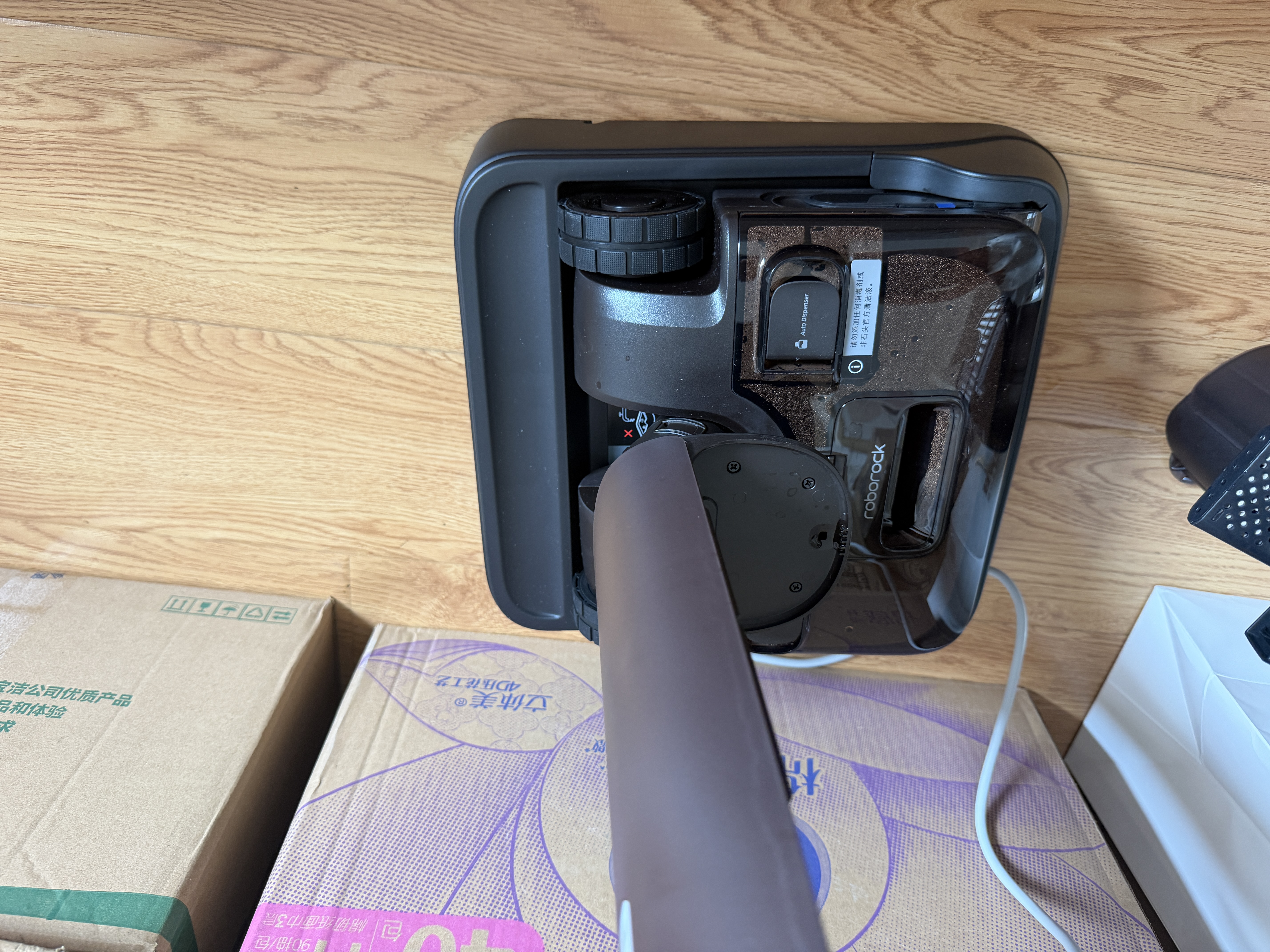 石头A30 Pro2.0洗地机【AI全向助力】25kPa吸力95℃除菌自动清洗吸拖一体拖地机扫地机器人 实拍图